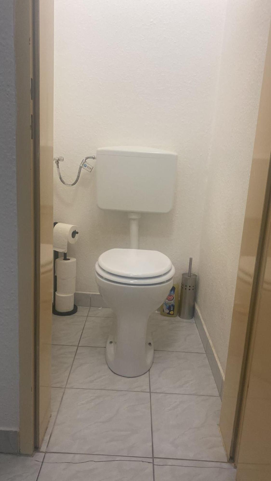 Apartment Affordable 3br Apt. Near Meidling Station *