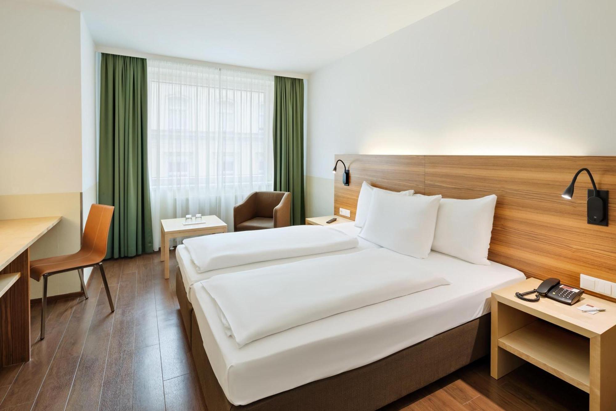 Austria Trend Beim Theresianum Viena