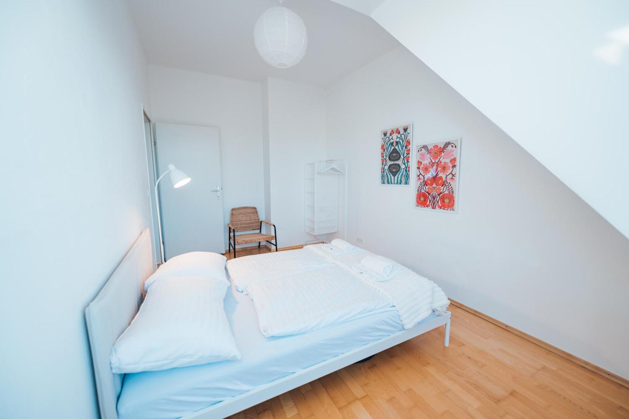 Stylish With Balcony And Rooftop Views Apartment Vienna