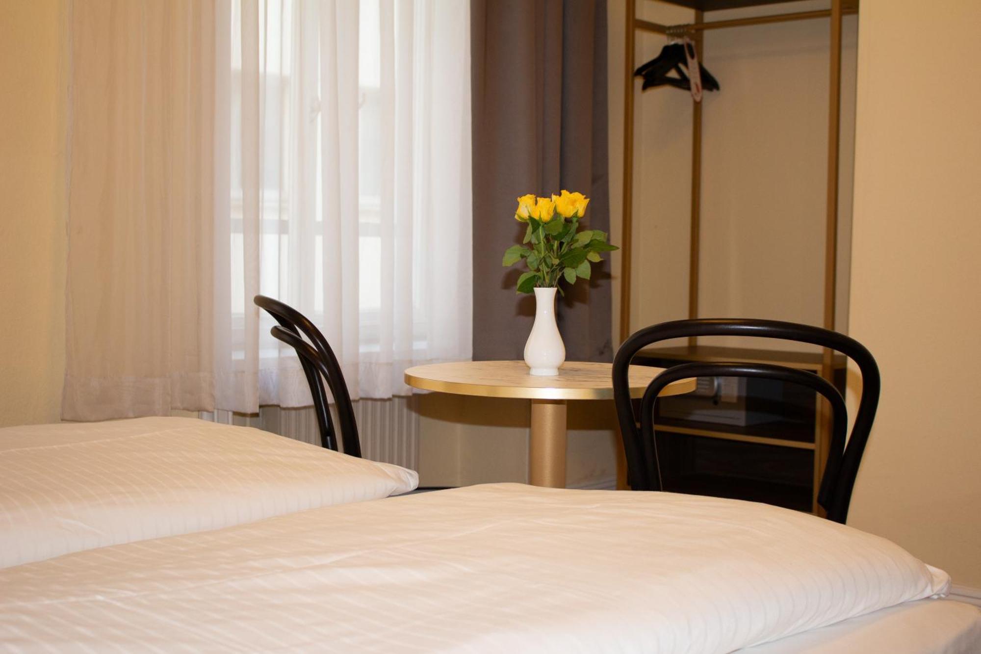 Hotel City