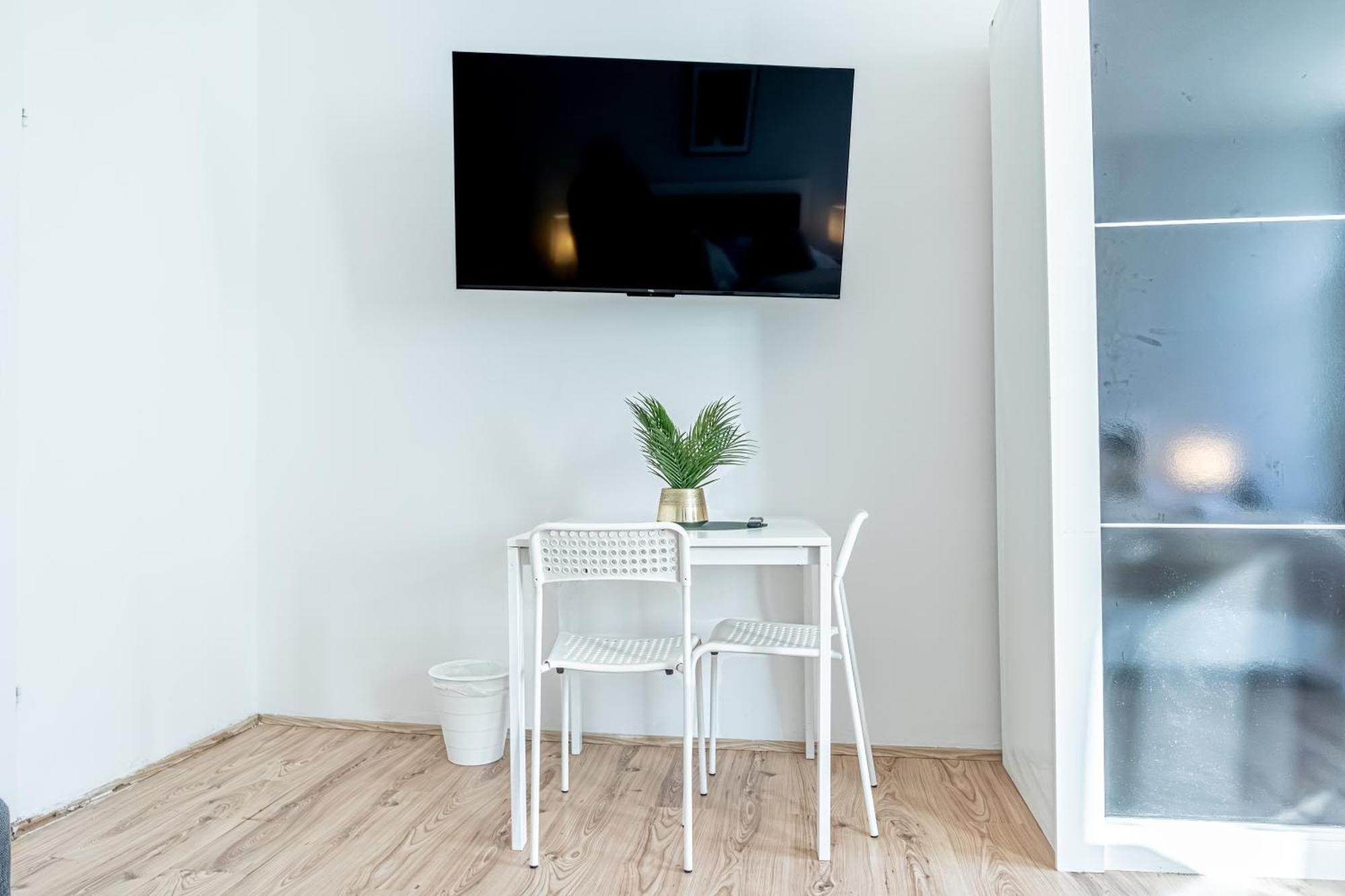 Connect -budget-friendly 2br Apartment