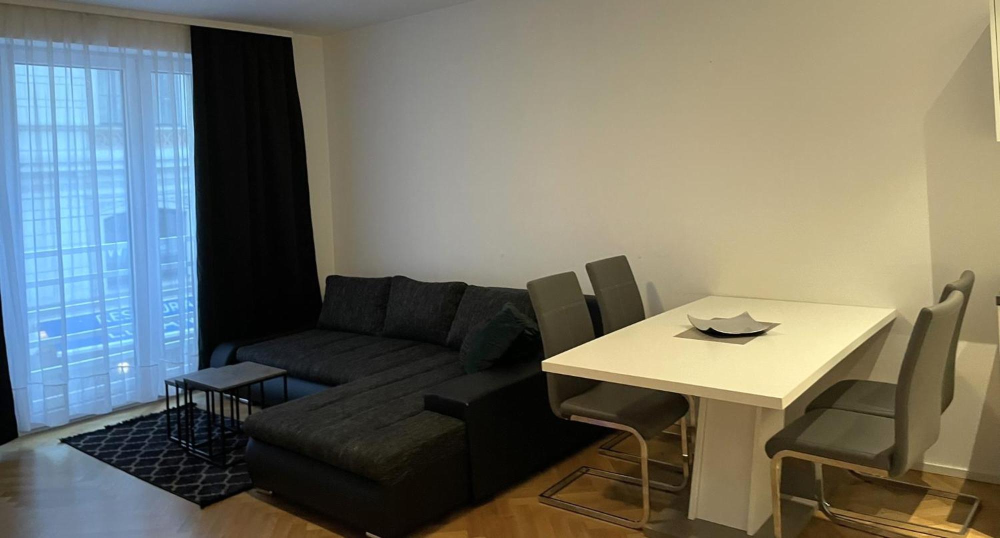 Appartamento 1st La Opera Suites