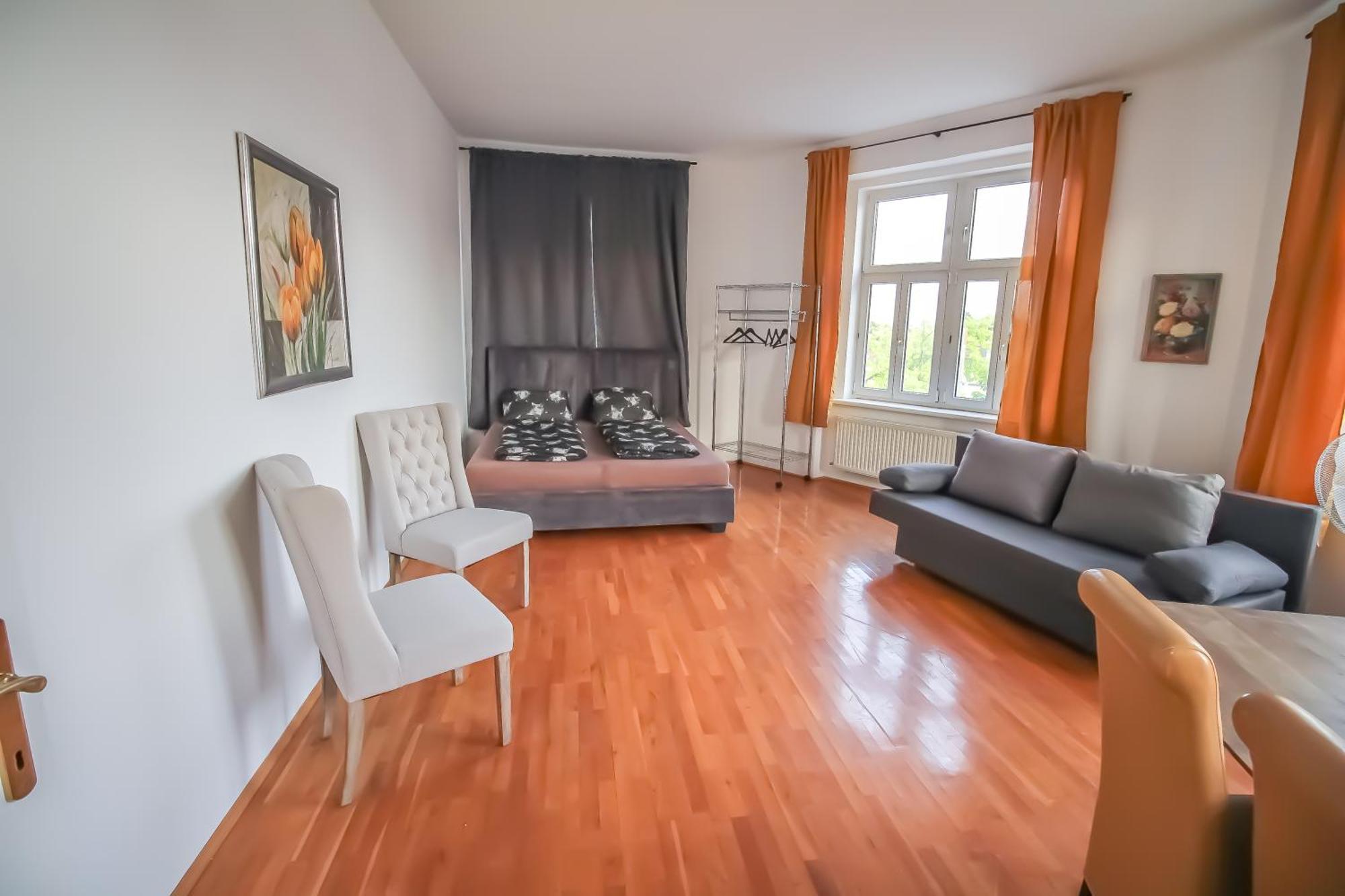 Comfort In Liesing Area Apartamento