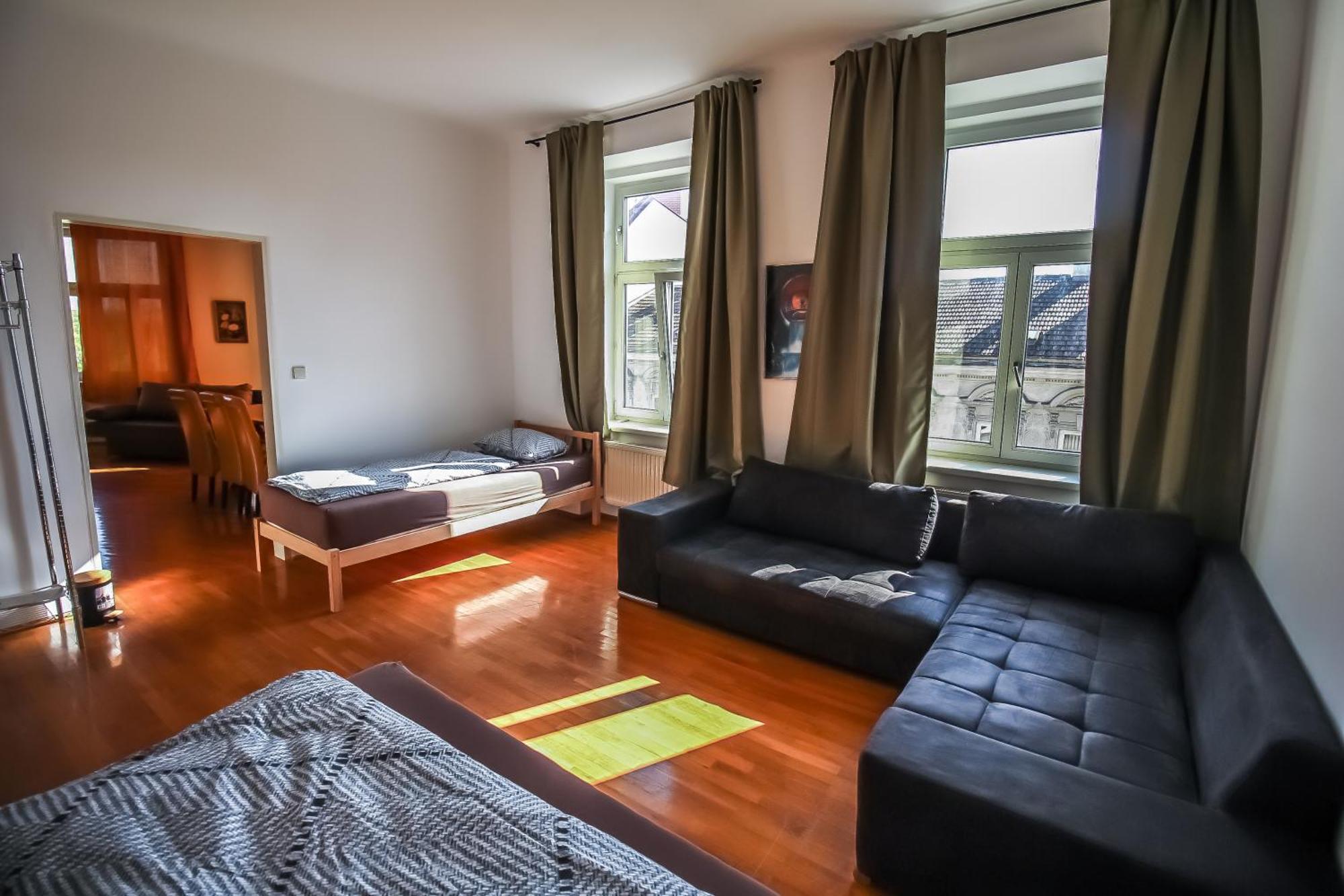 Comfort In Liesing Area Apartamento
