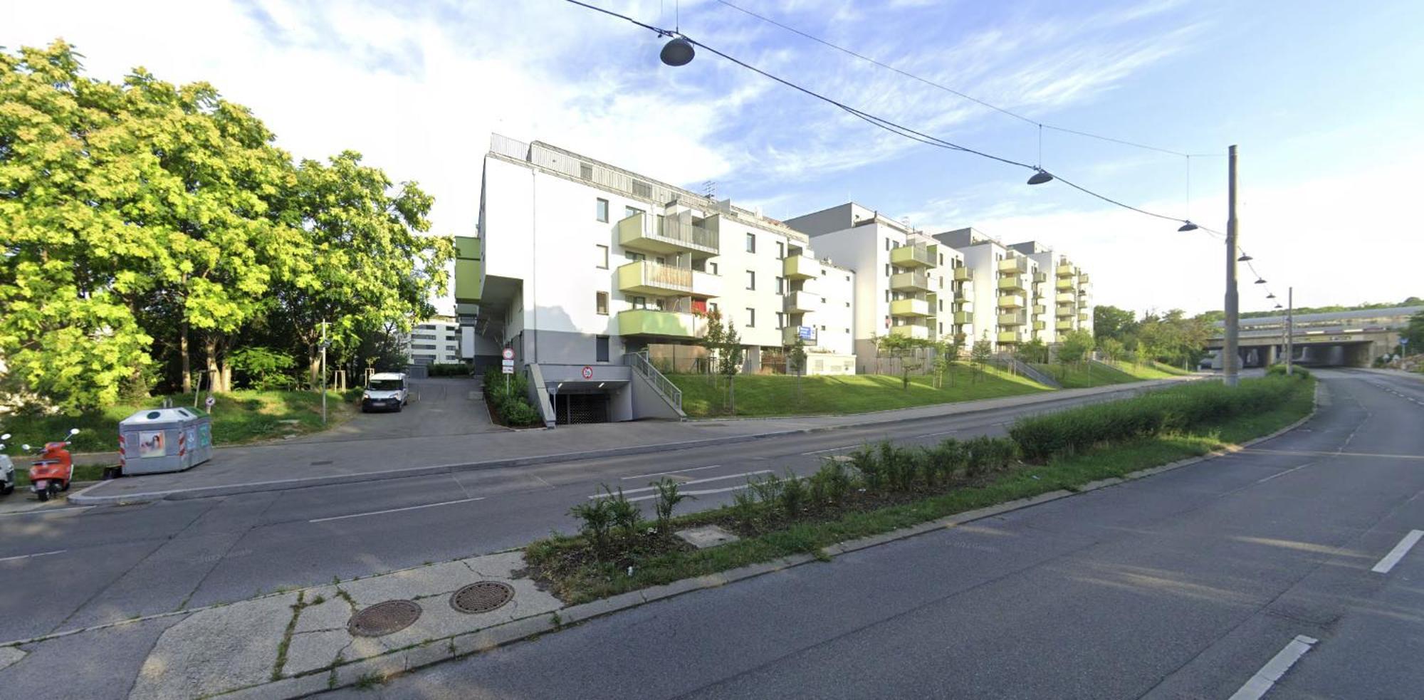 2-zimmer In Oberlaa Mit Privatem Tiefgaragen Platz Wien