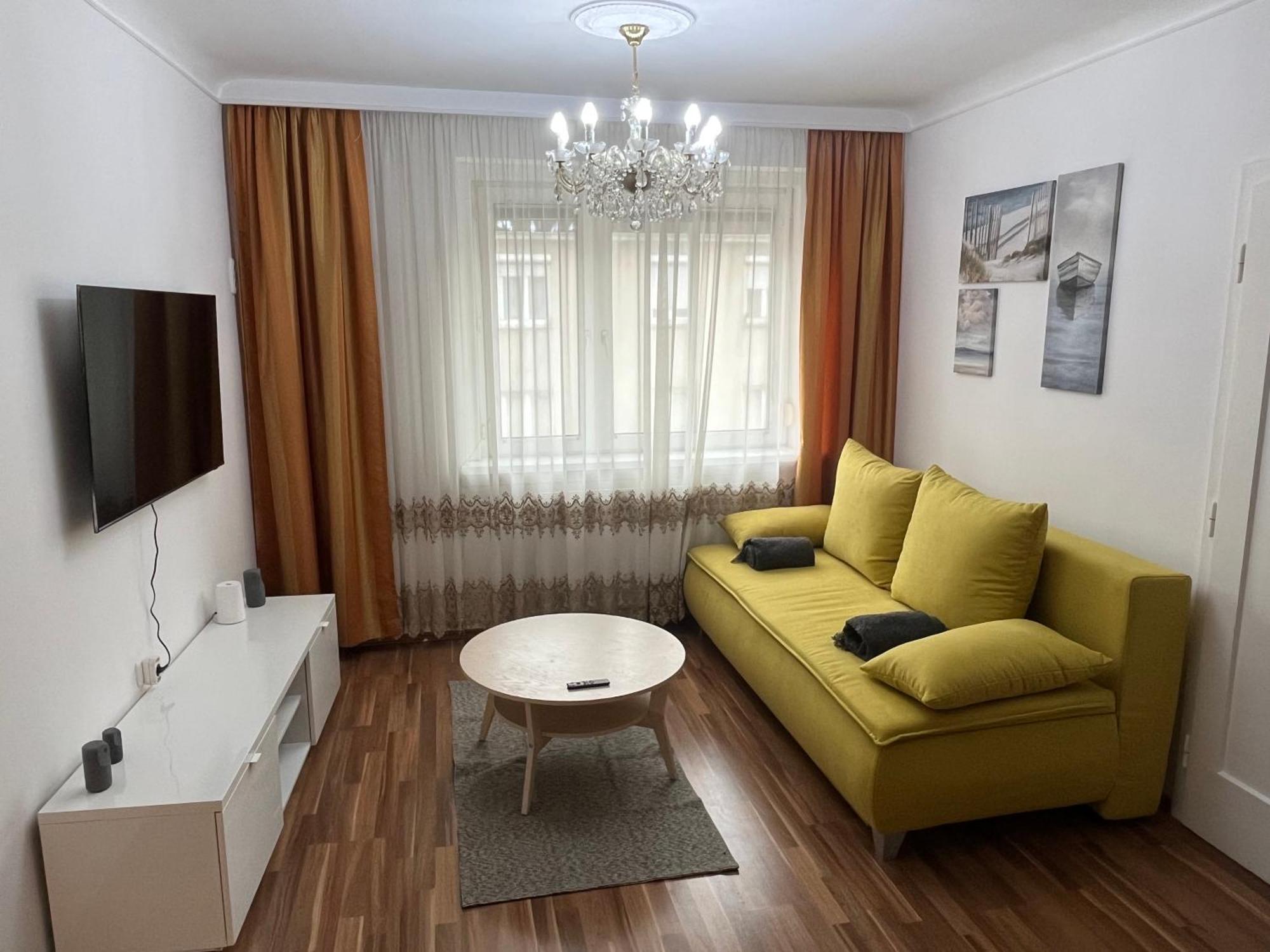 Elegant Viennese Apt 15 Min To Center Vienna