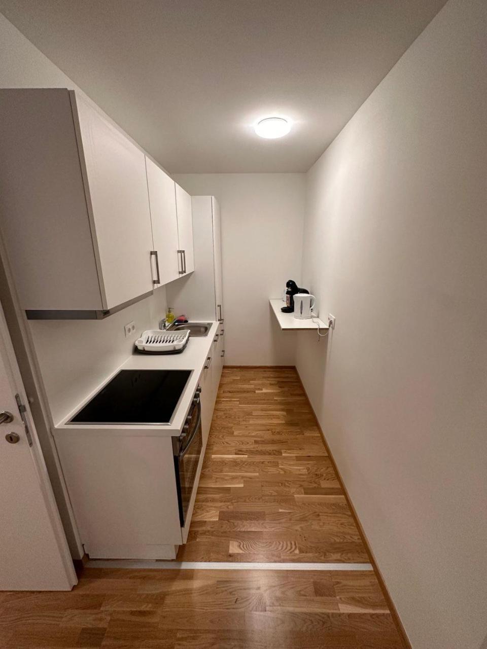 Apartment Muzeta11 - Modern Town With Balcony Vienna