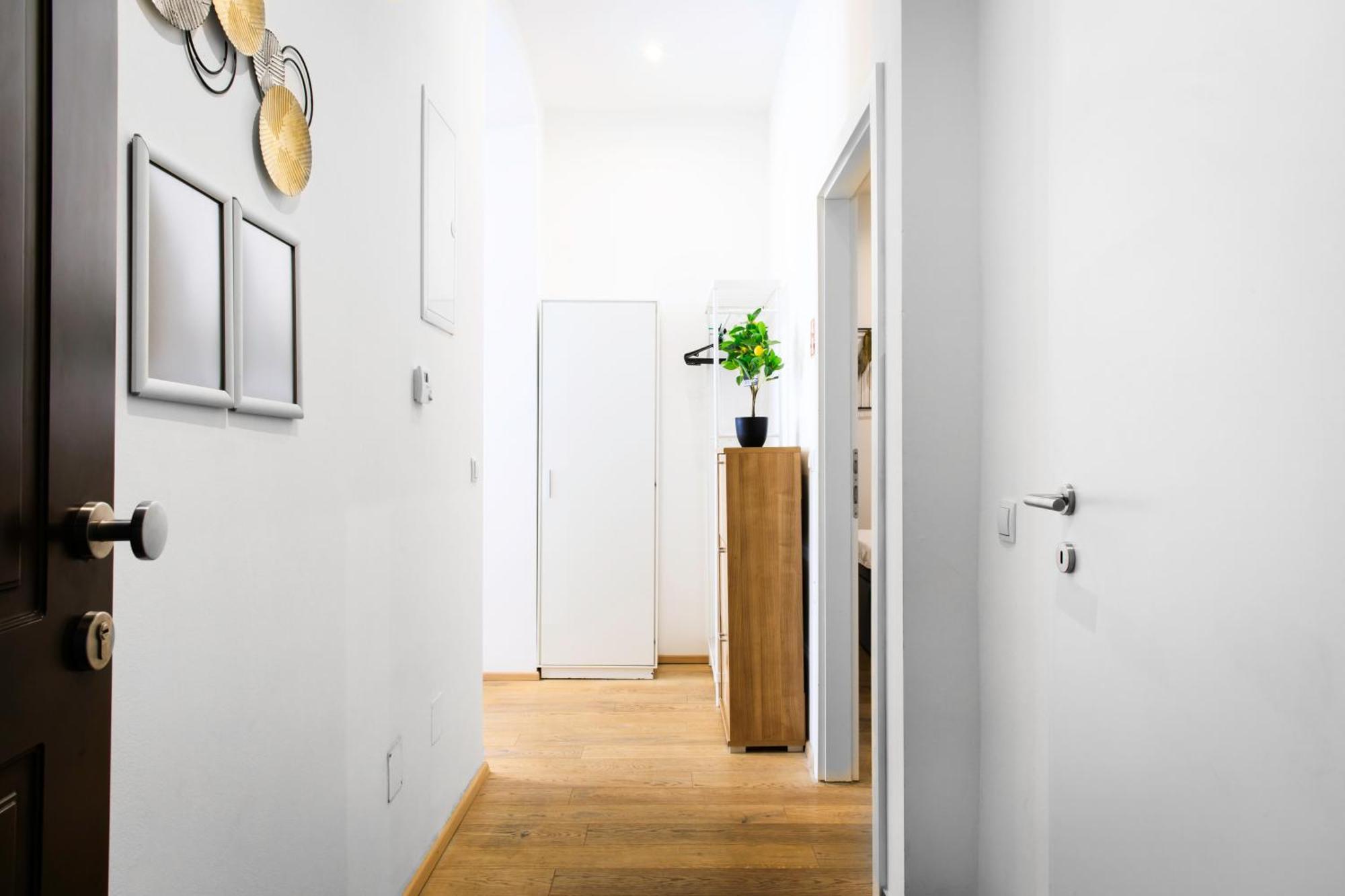 Royal Residences Apartment