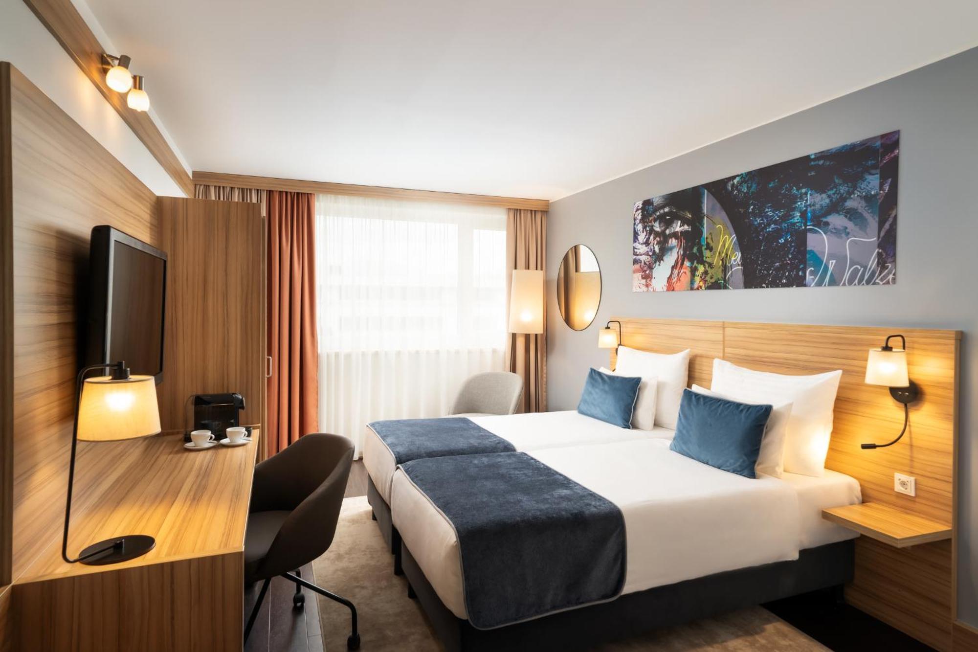 Hotel Leonardo Schonbrunn 4*