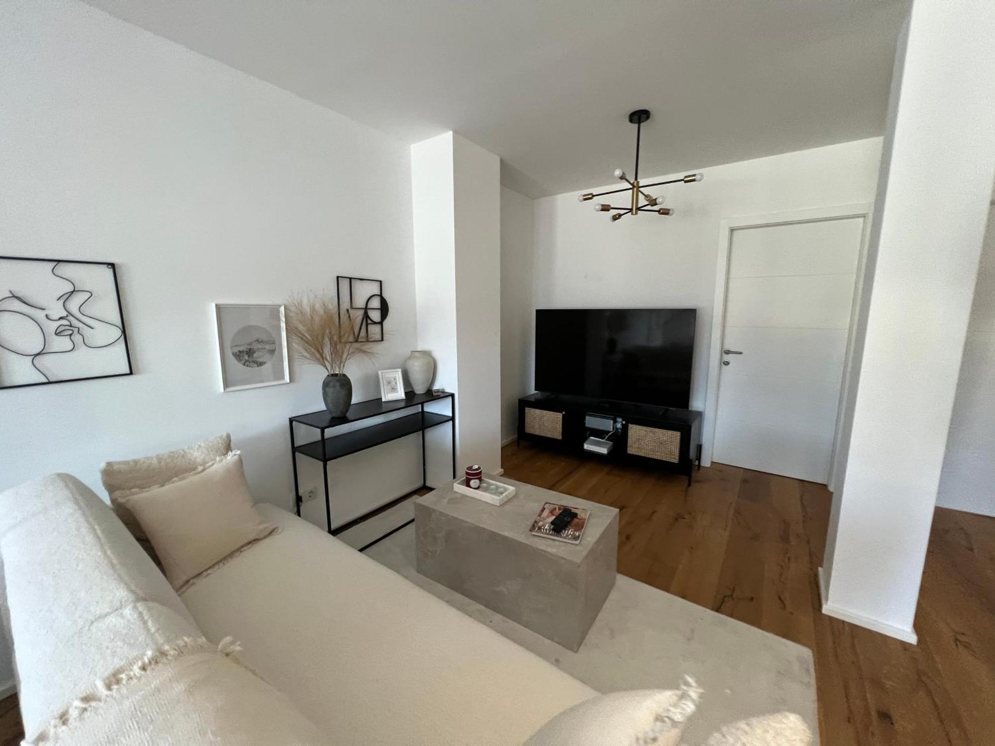 Stylishes Mit Grossem Balkon Nahe Hauptbahnhof * Vienna