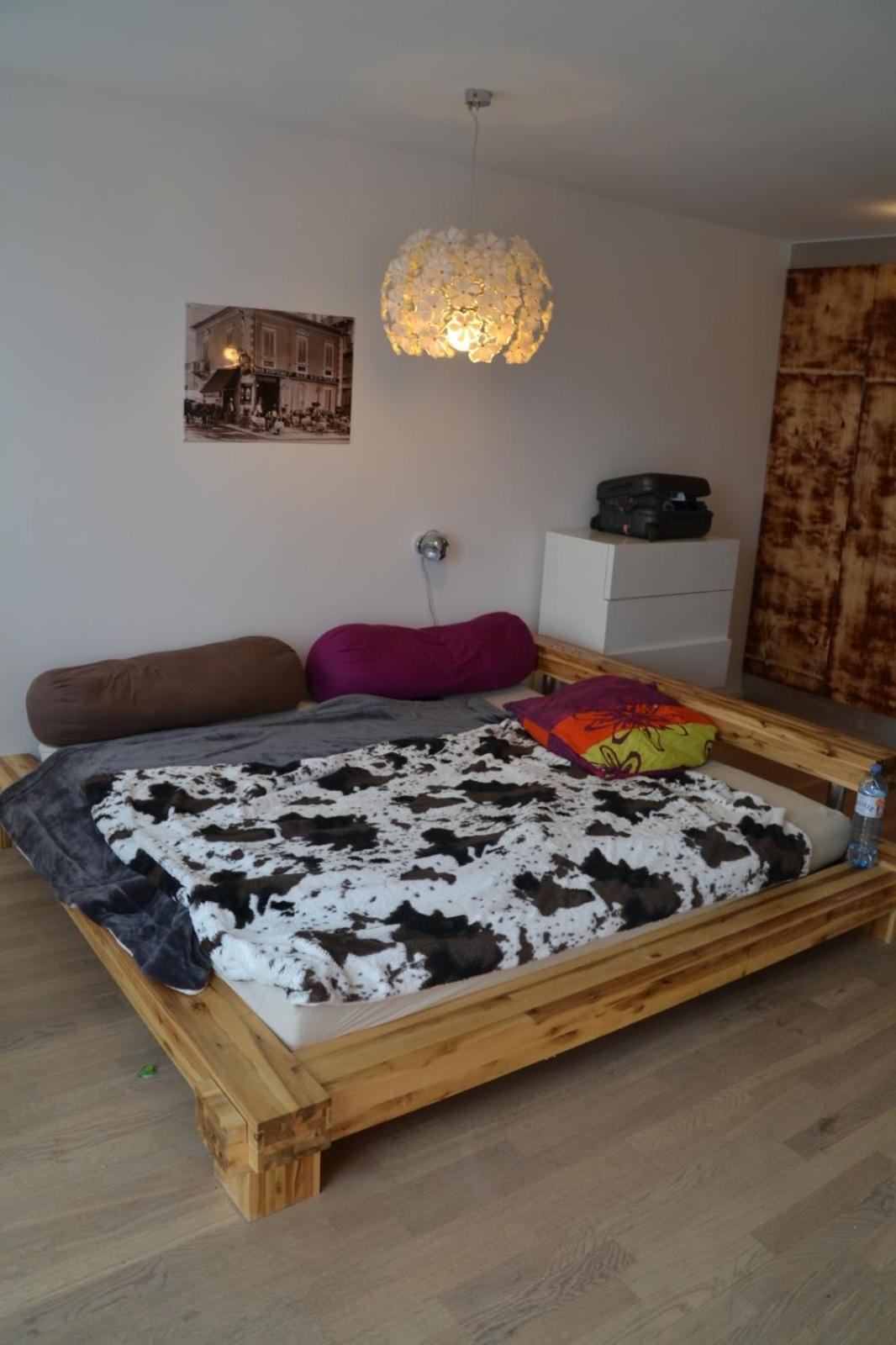 Ruhige Schone Dachgeschosswohnung Mit Balkon *