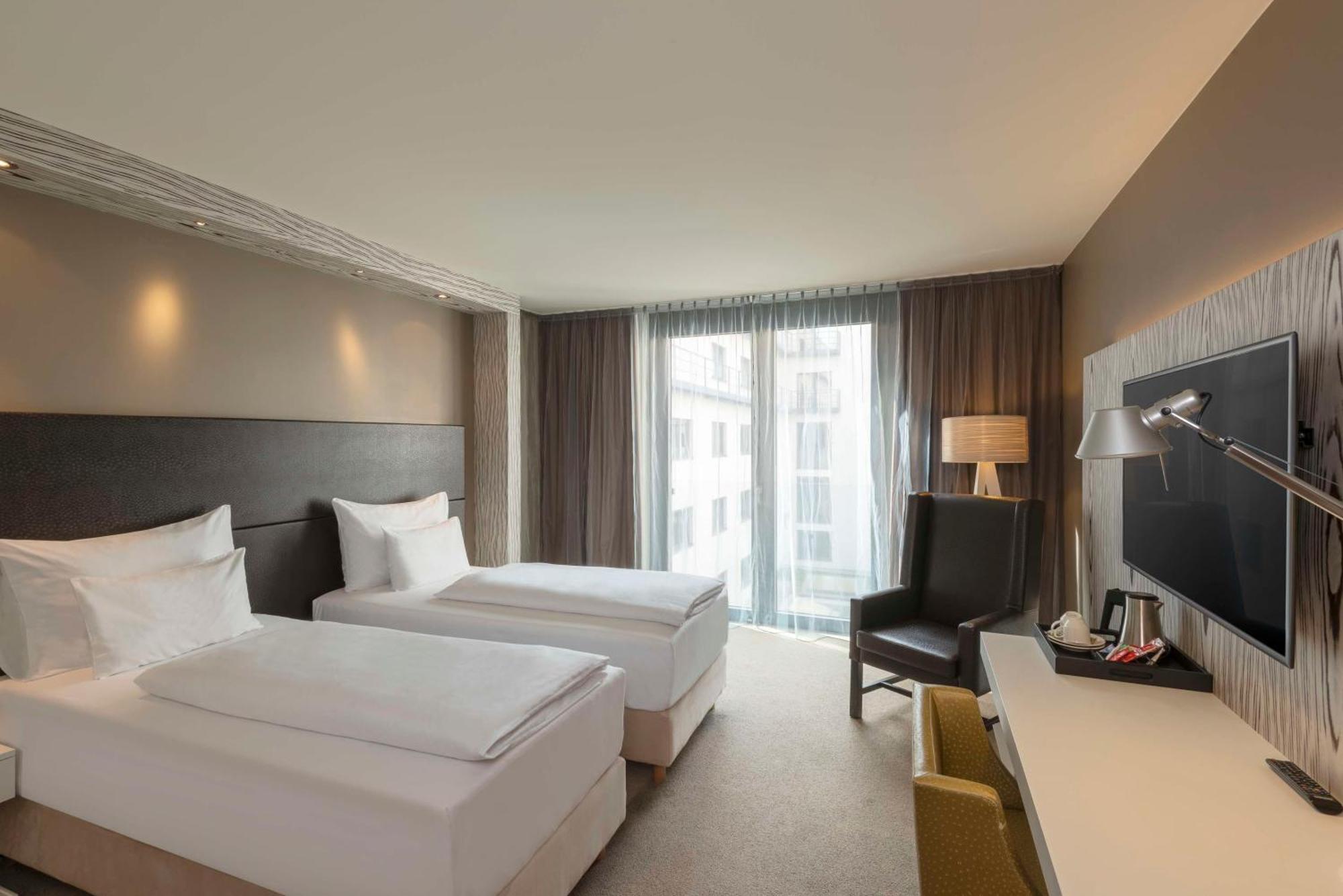 Hotel Doubletree By Hilton Schonbrunn 4*
