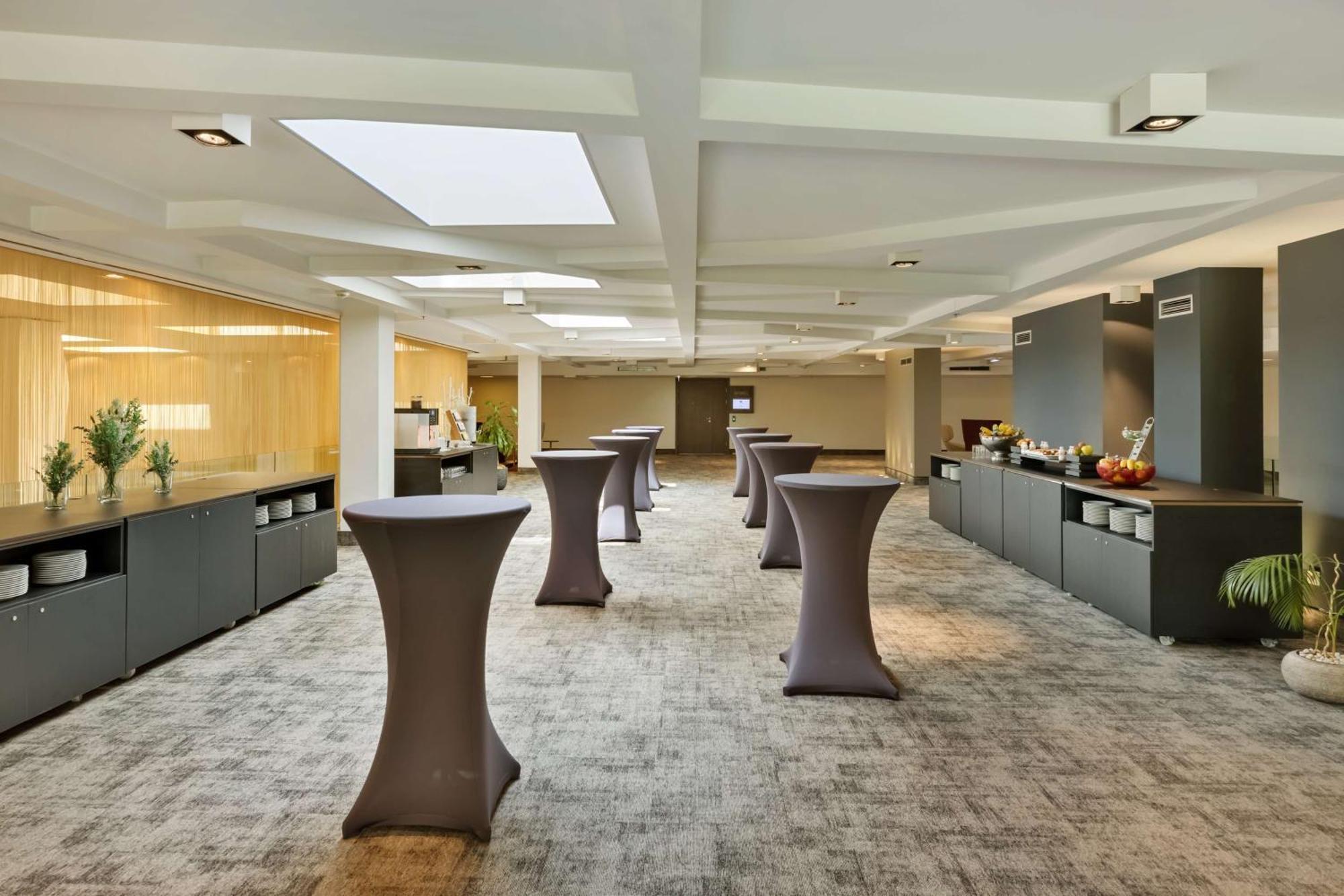 Doubletree By Hilton Schonbrunn 4*
