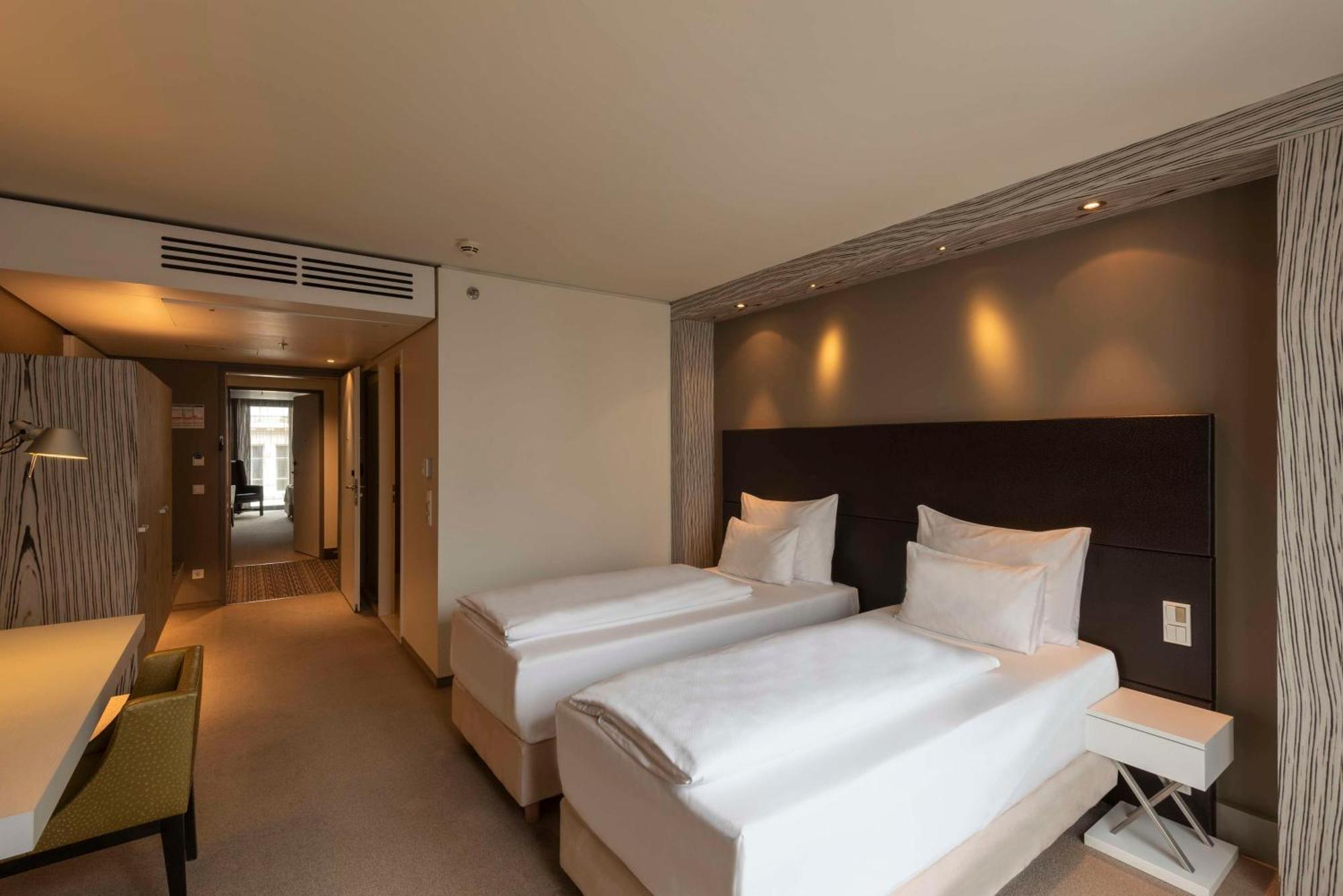 Hotel Doubletree By Hilton Schonbrunn 4*