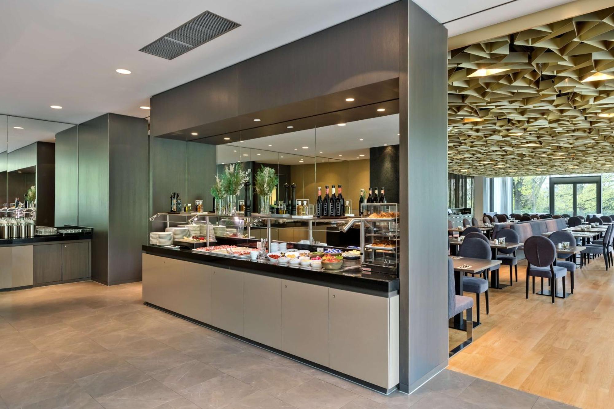 Doubletree By Hilton Schonbrunn