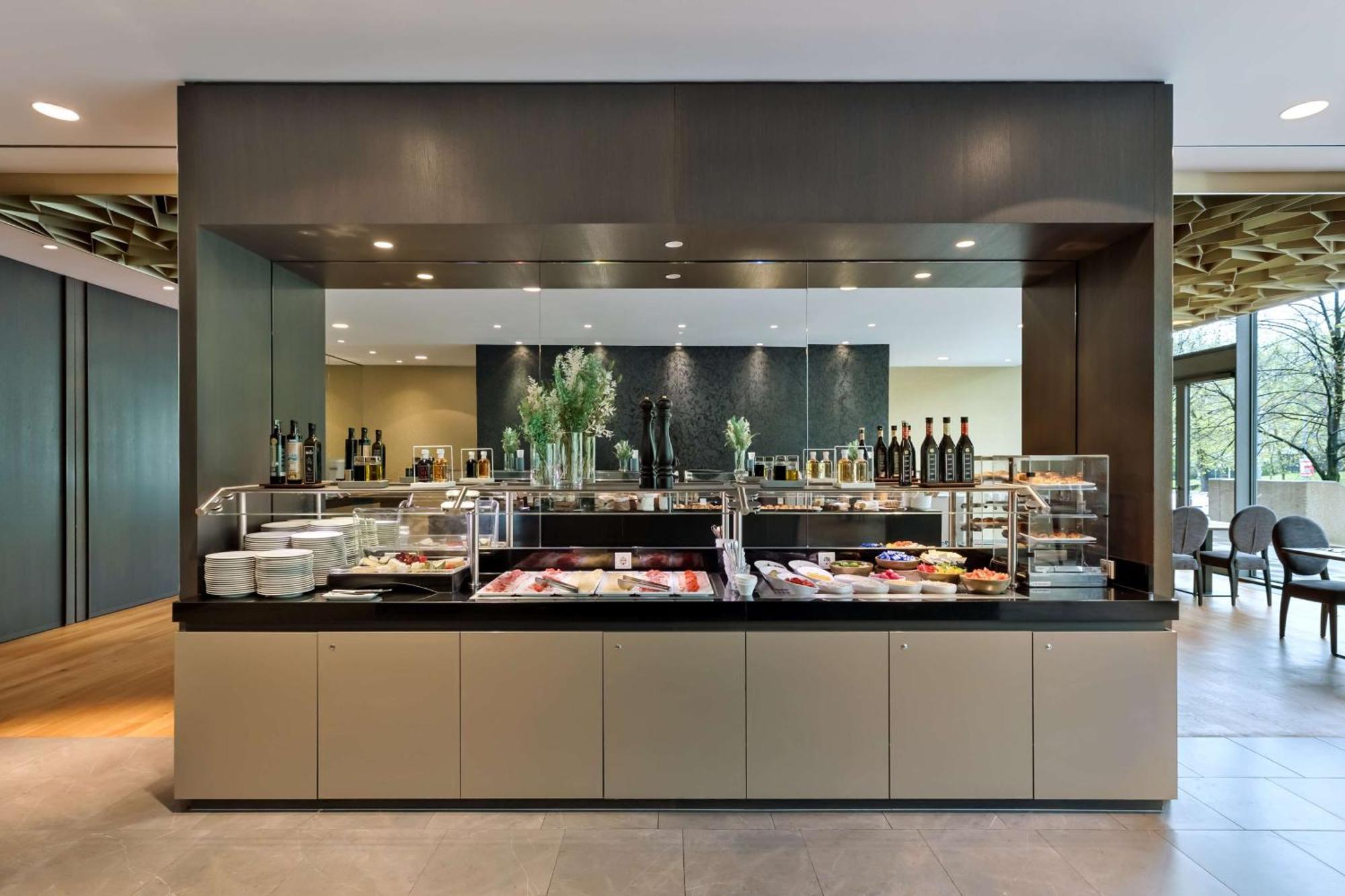 Doubletree By Hilton Schonbrunn 4*