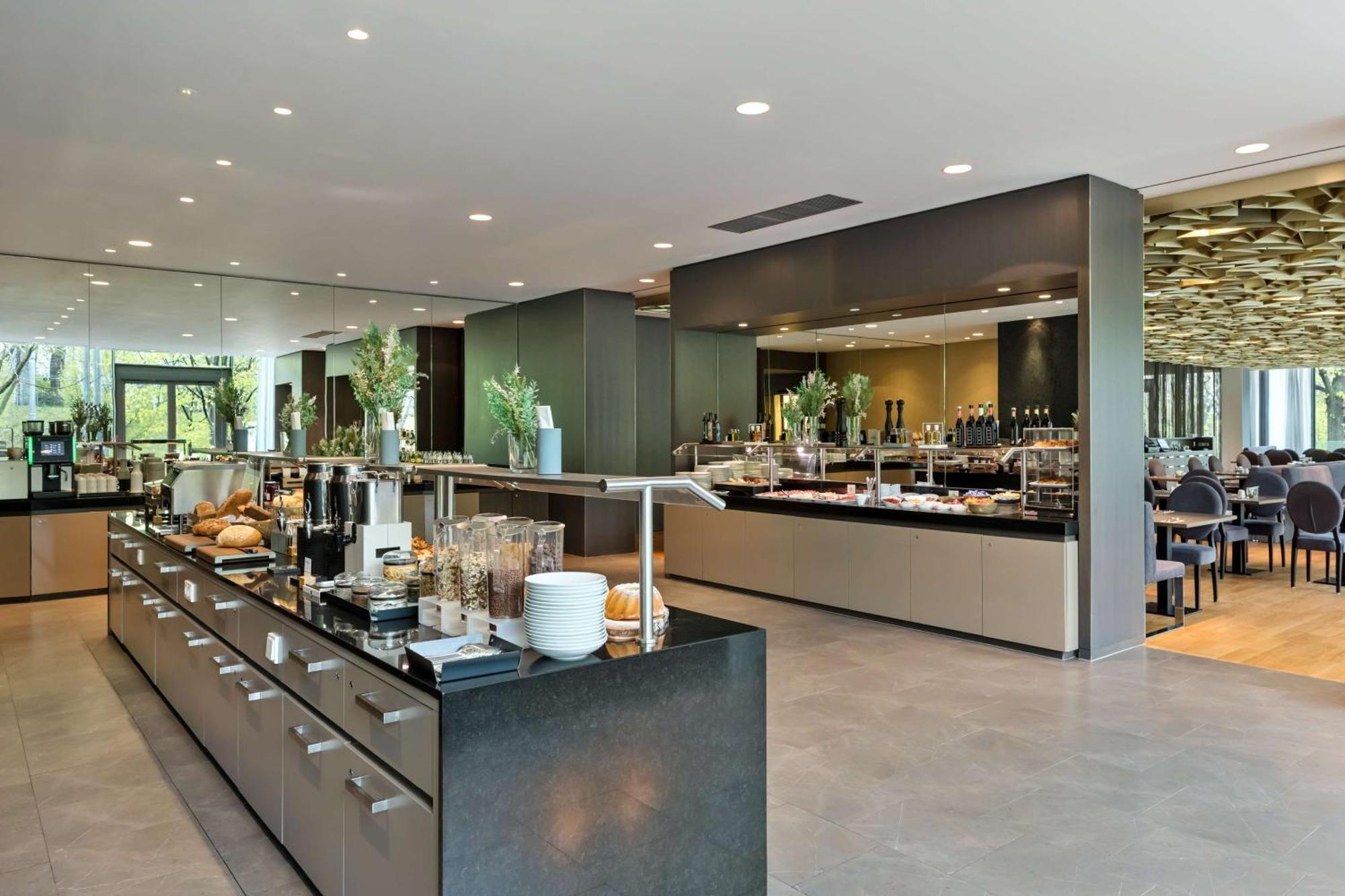 Doubletree By Hilton Schonbrunn Hotel