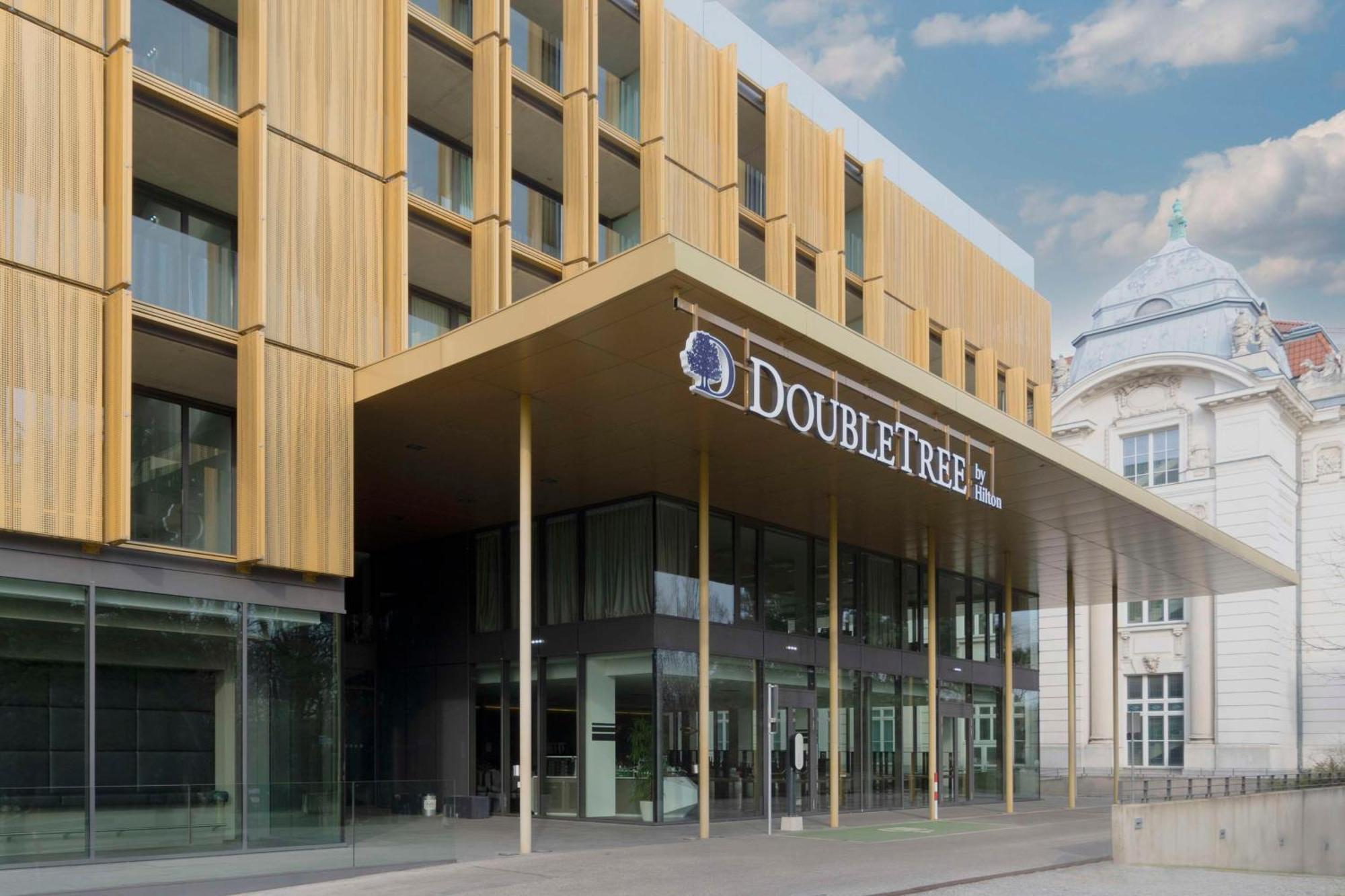 Hotel Doubletree By Hilton Schonbrunn 4*