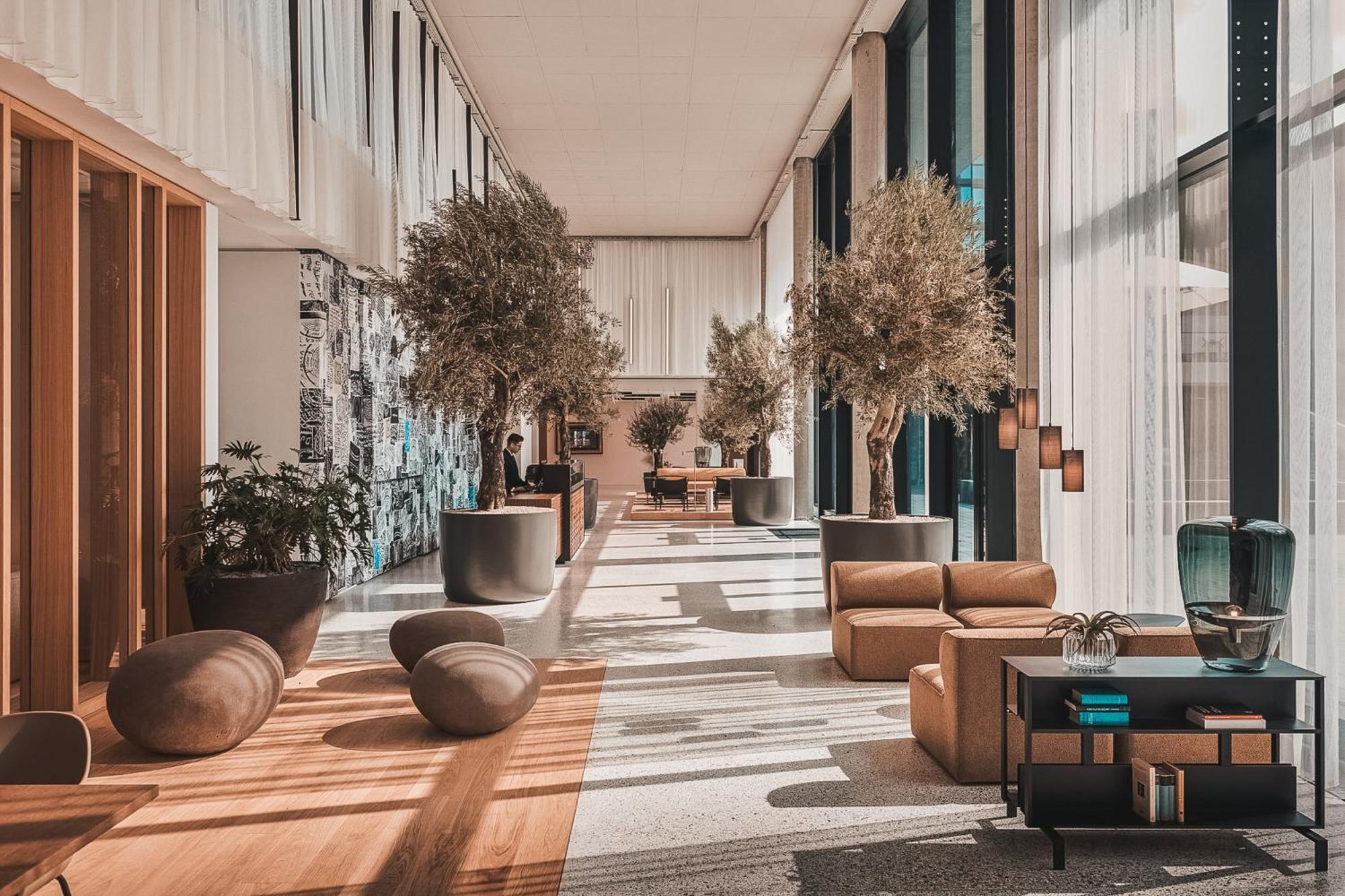 Kaiser Lodge With Rooftop Pool & Underground Car Park - An Alpenluxus Appartement, Vienna Apartment *