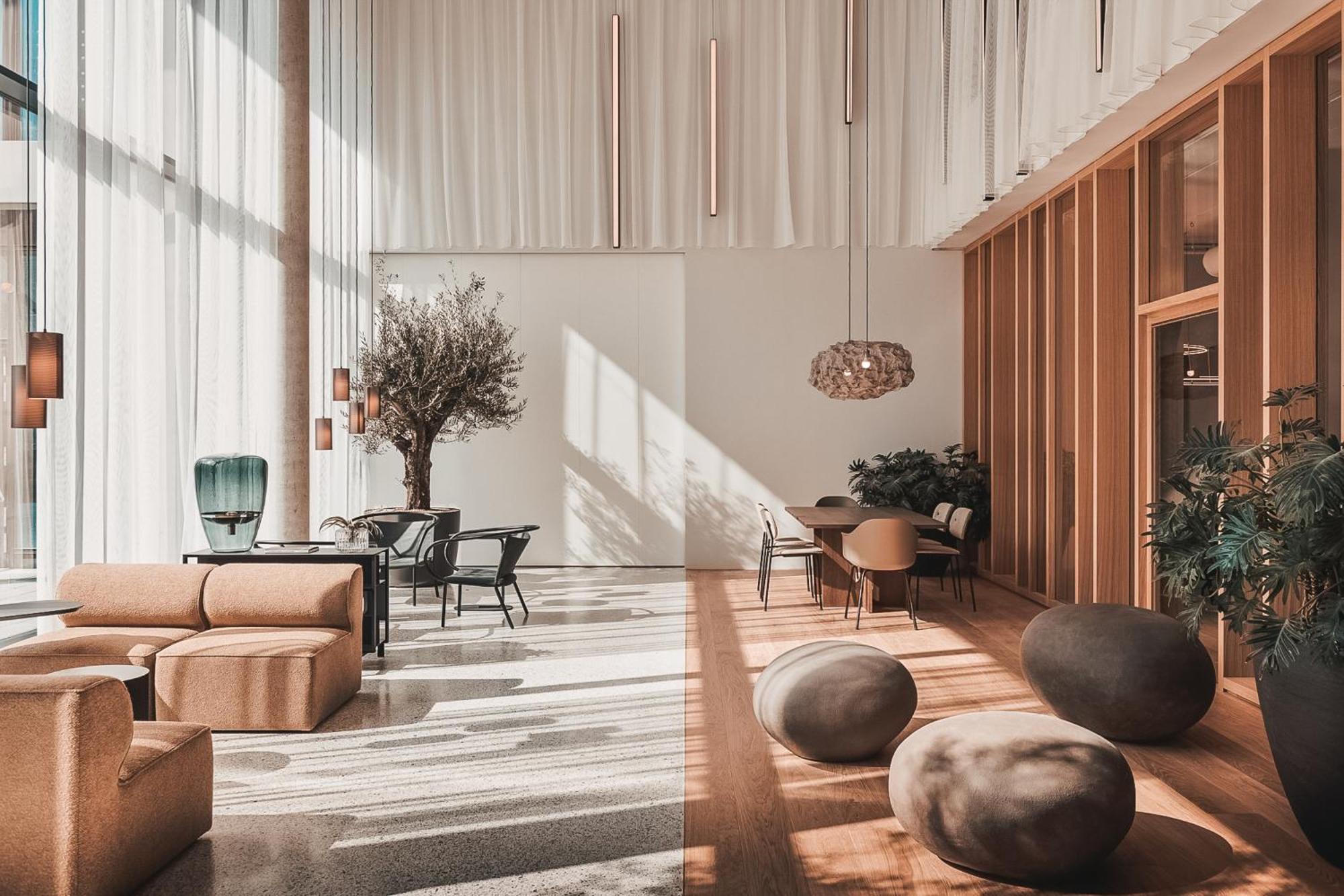 Kaiser Lodge With Rooftop Pool & Underground Car Park - An Alpenluxus Appartement, Vienna Apartment