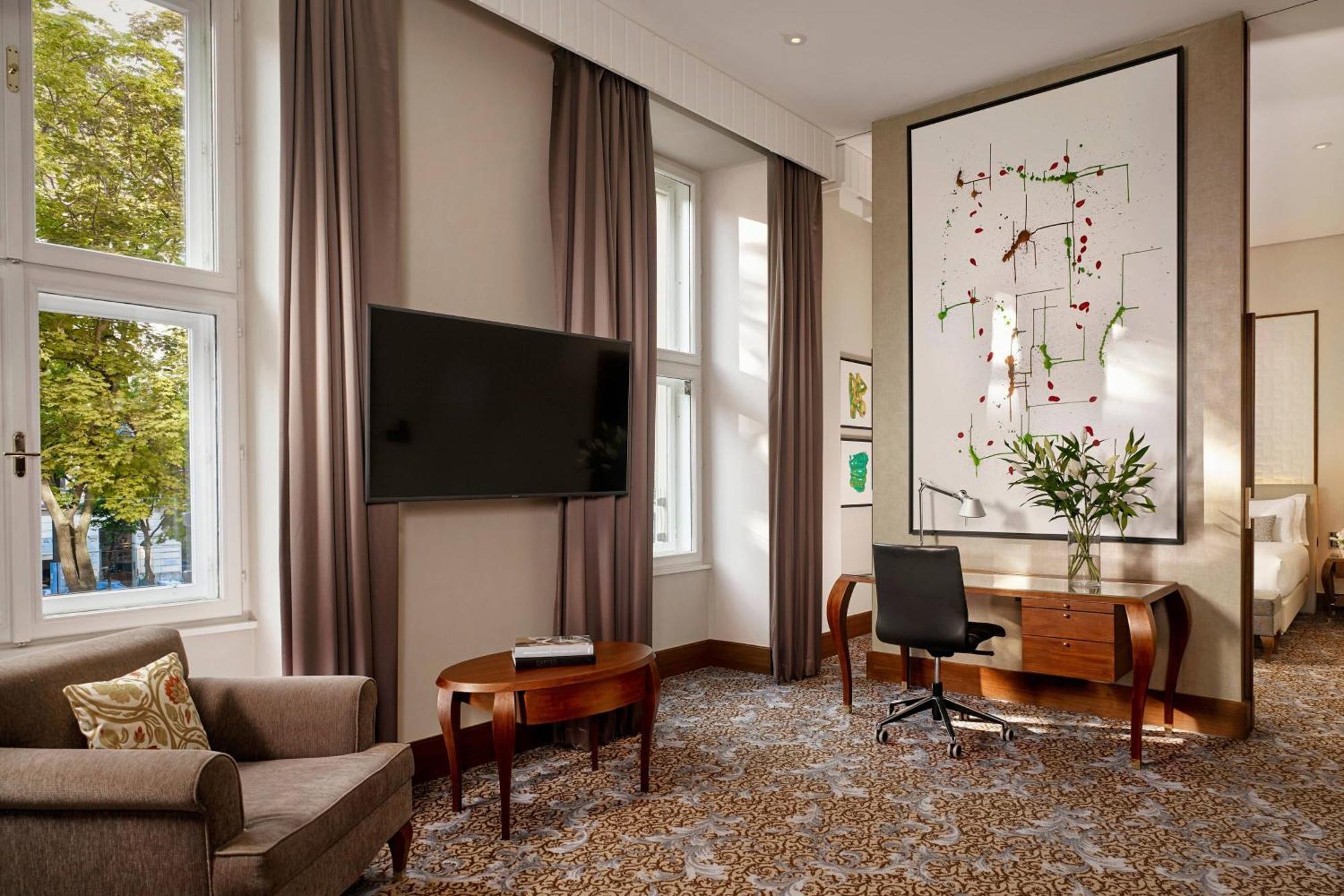 Hotel The Ritz-carlton, 5*