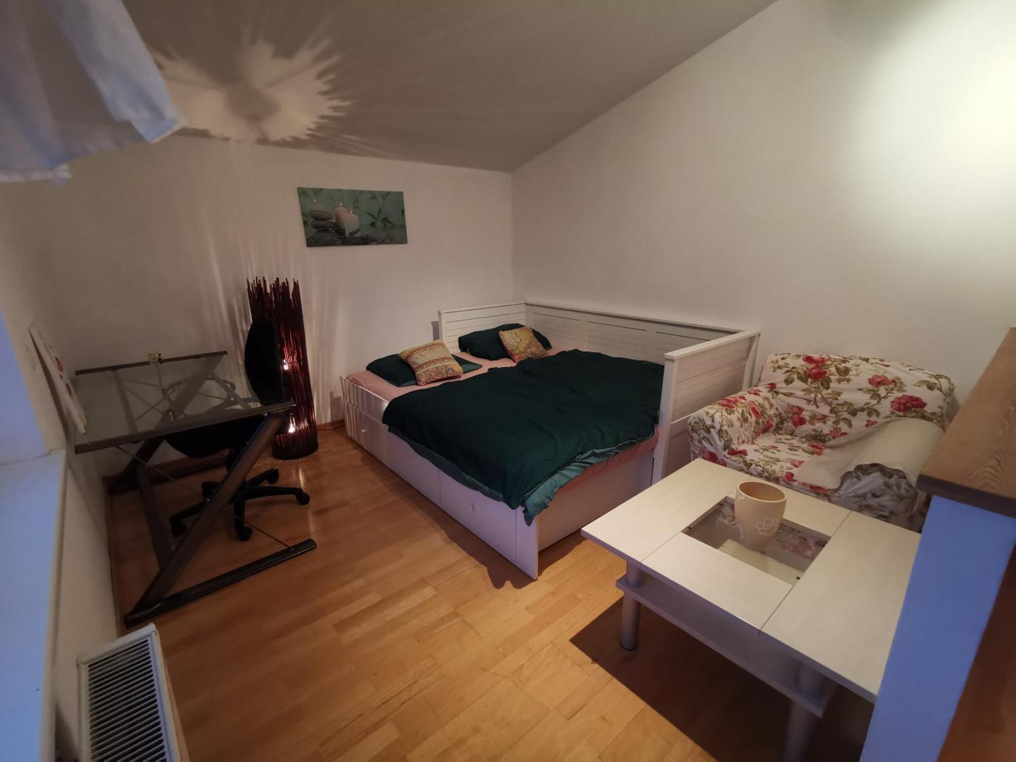 Homestay Sunny In Sunny House In A Quiet Location *