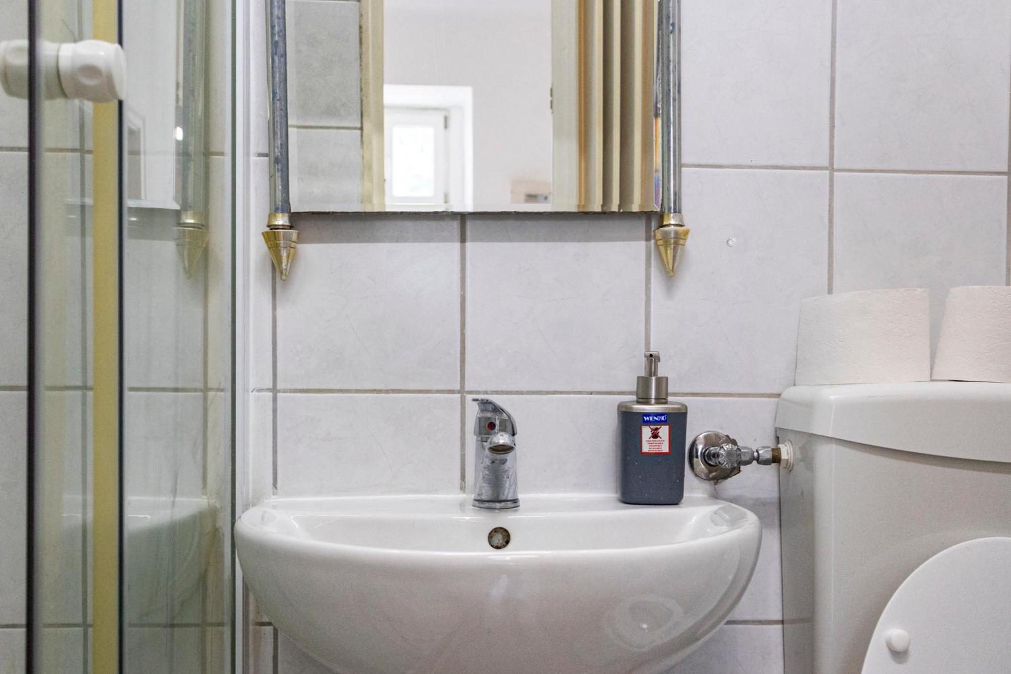 Budget & Friendly 1br Well Connected Apartment Vienna