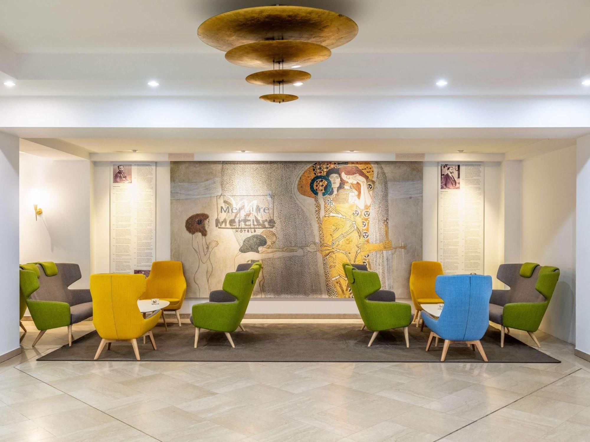 Mercure Westbahnhof 4*