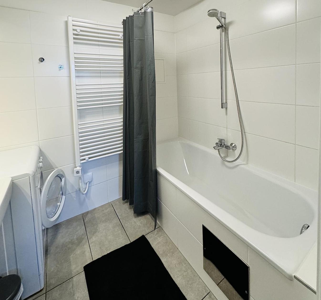 Brand New Apartment, Location-near Vic/danube