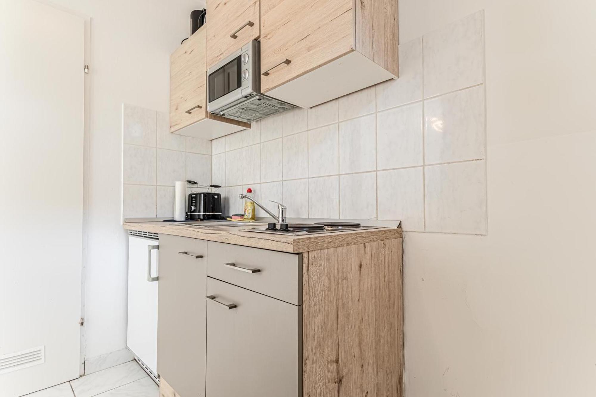 Vibes: 1br Apt, 10 Min To Westbahnhof * Vienna