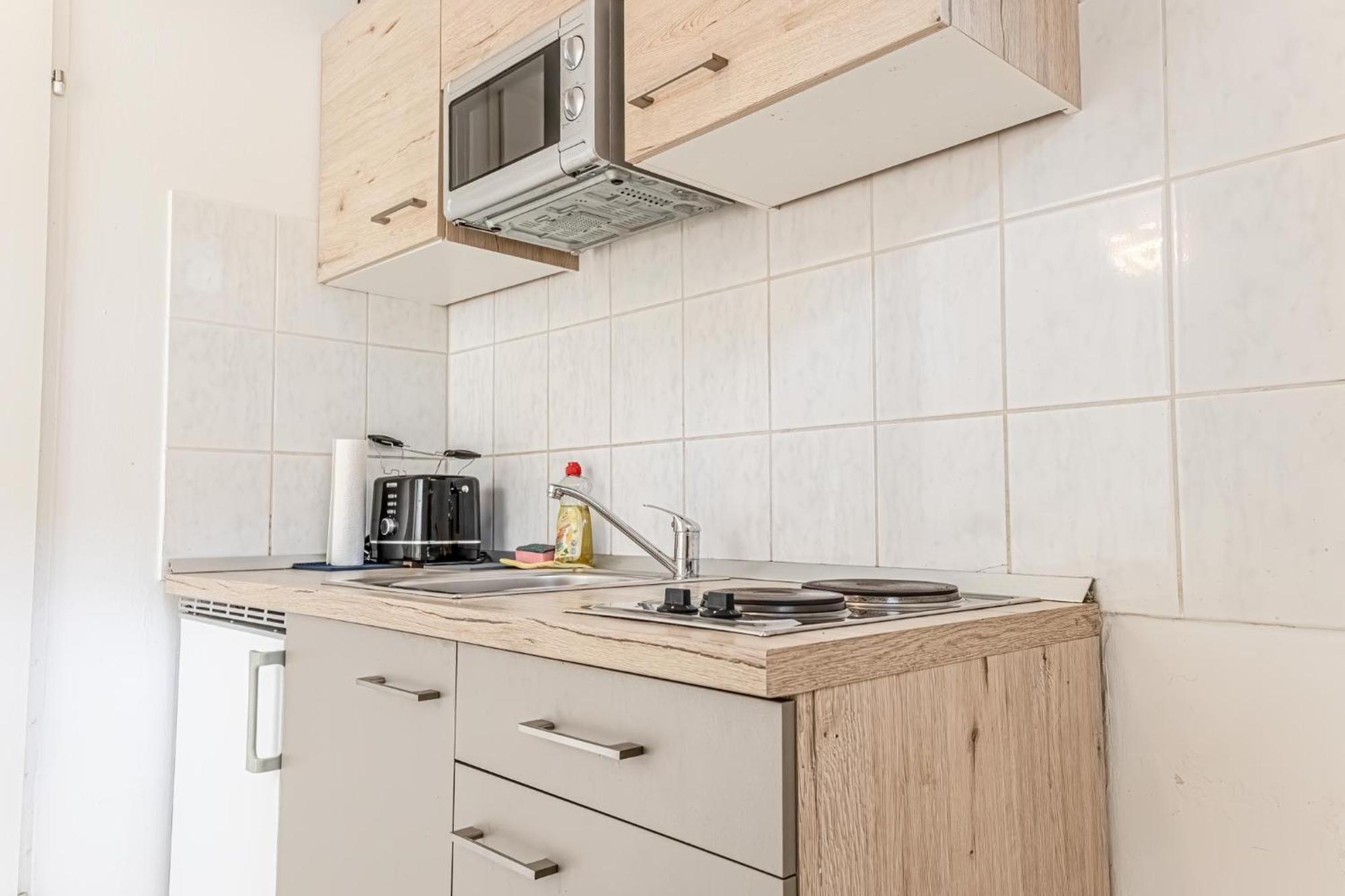 Vibes: 1br Apt, 10 Min To Westbahnhof * Vienna