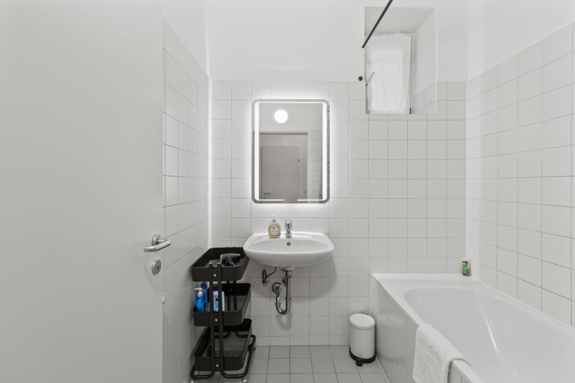 Apartamento 1 Bedroom Garden Near Schoenbrunn Viena