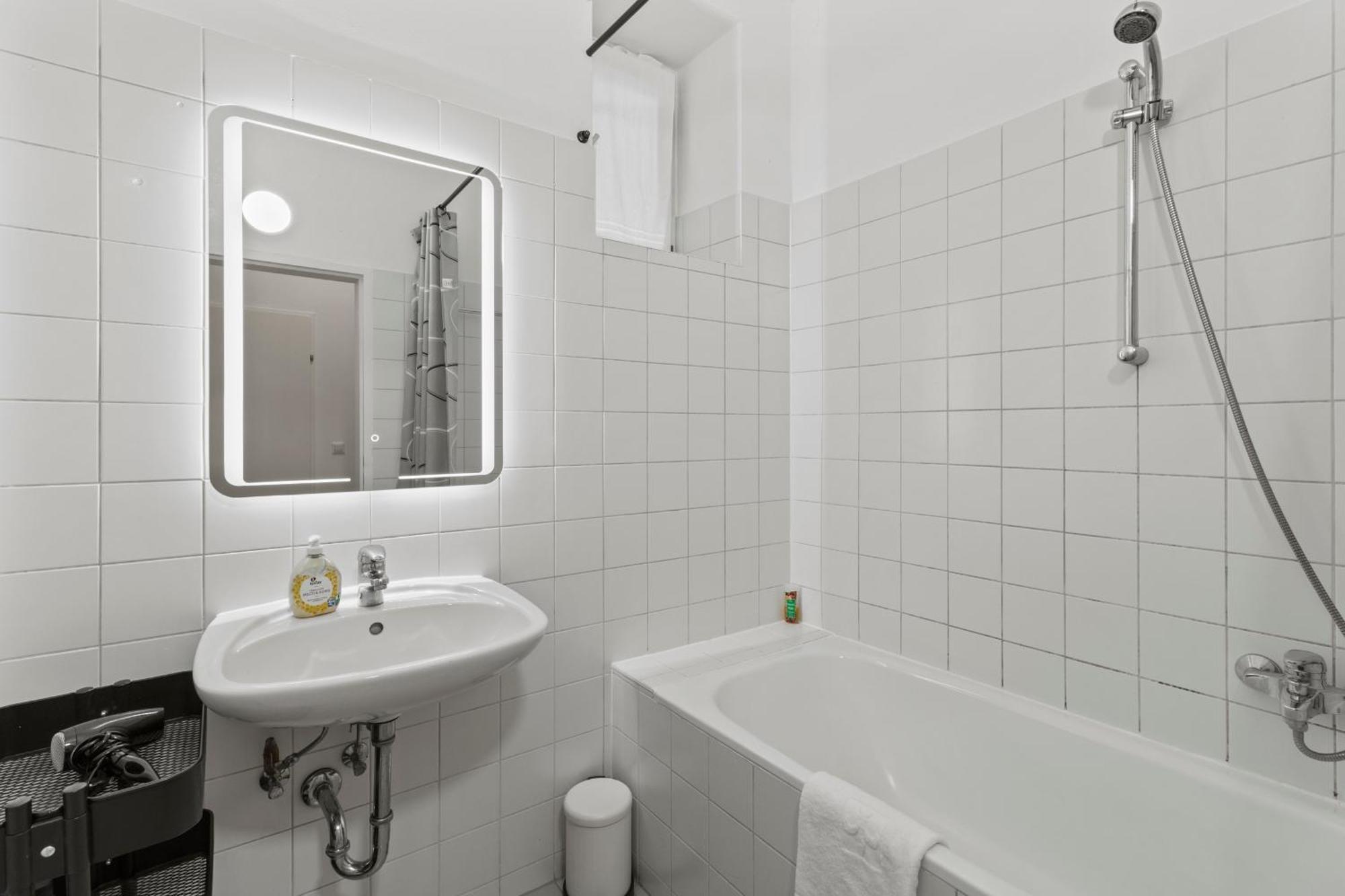 Apartamento 1 Bedroom Garden Near Schoenbrunn *