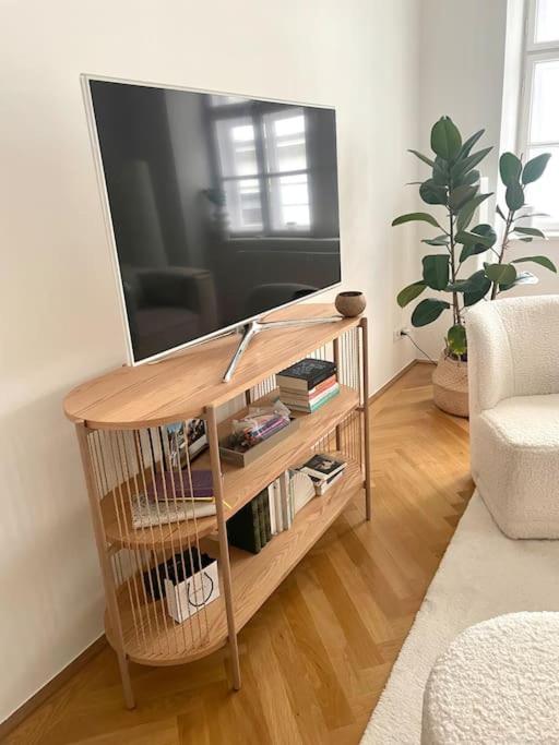 Apartment 1010 *