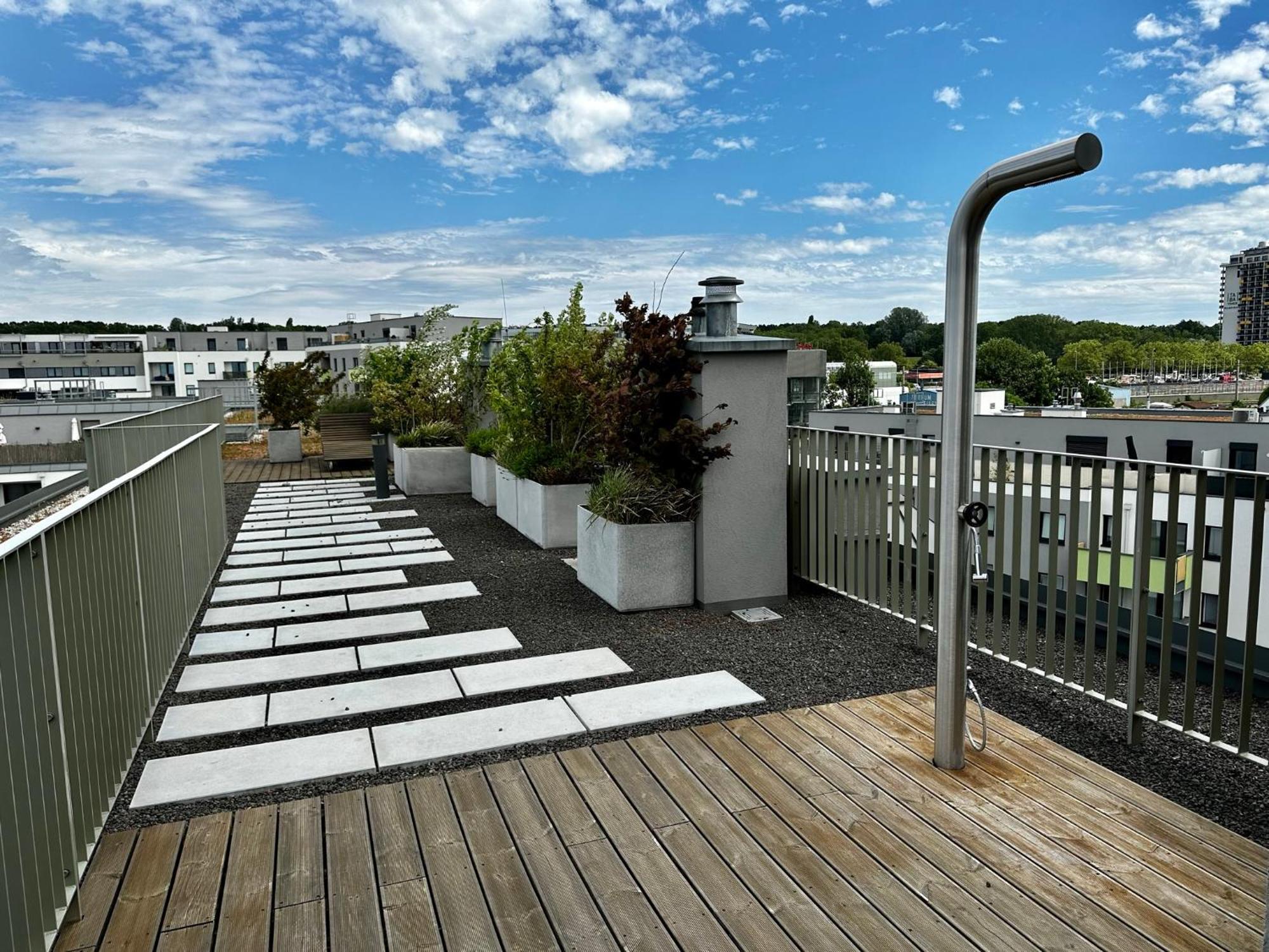 Apartment 2-zimmer In Oberlaa Mit Privatem Tiefgaragen Platz Wien