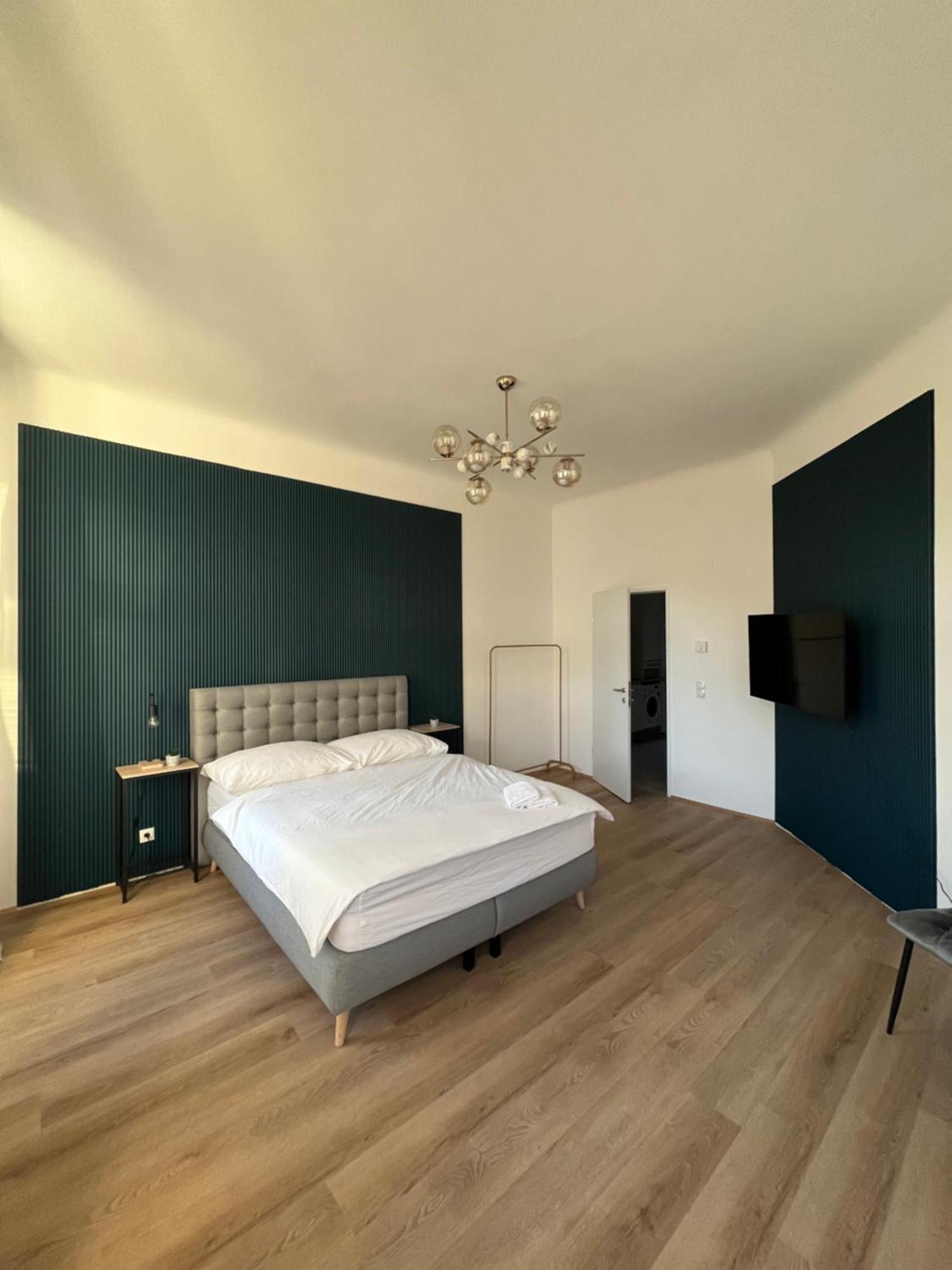 Apartment Schoenbrunn Near Metro Wien