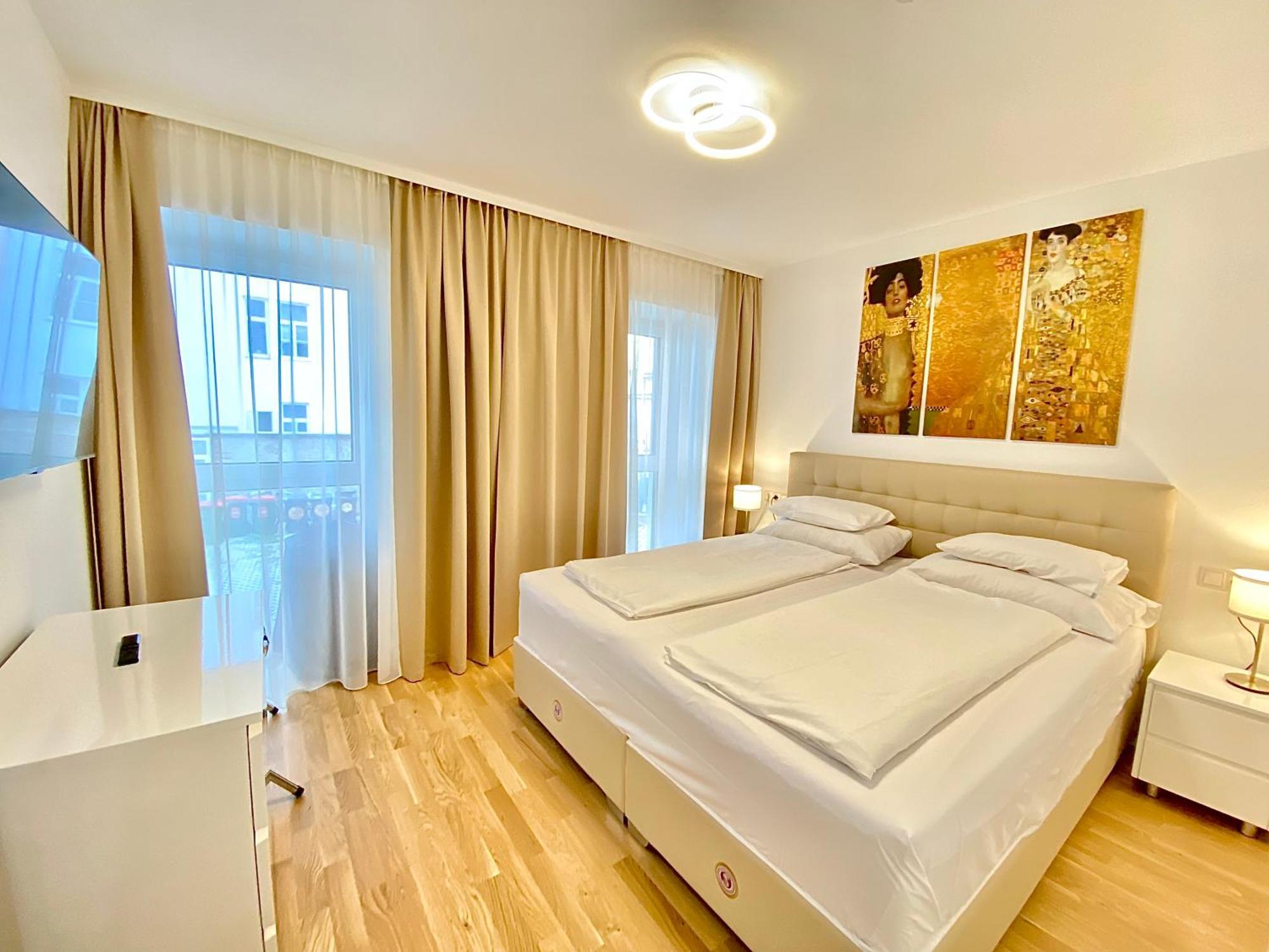 Steiner Residences Nestroyplatz *