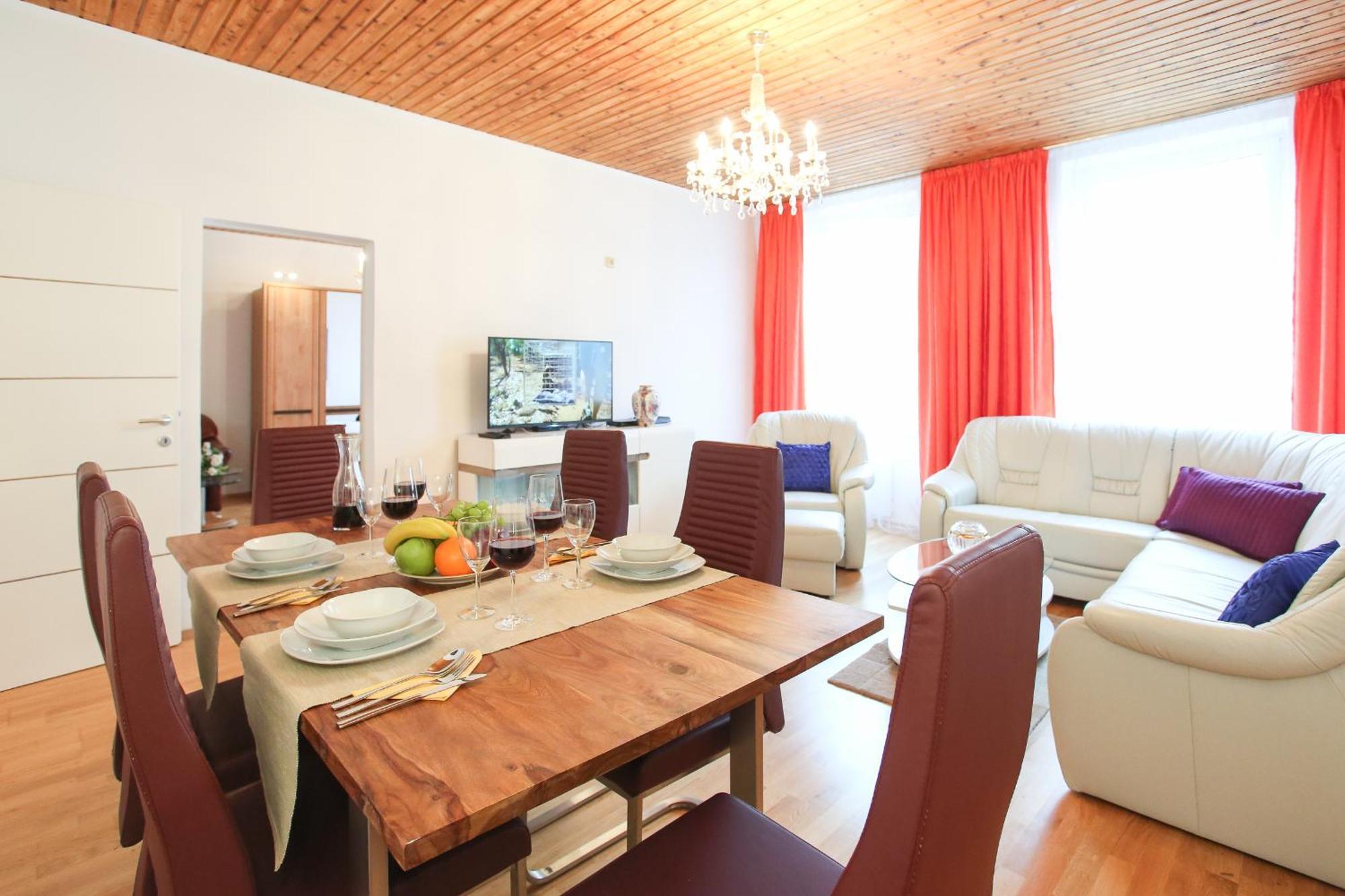 Mozart Apartment Vienna