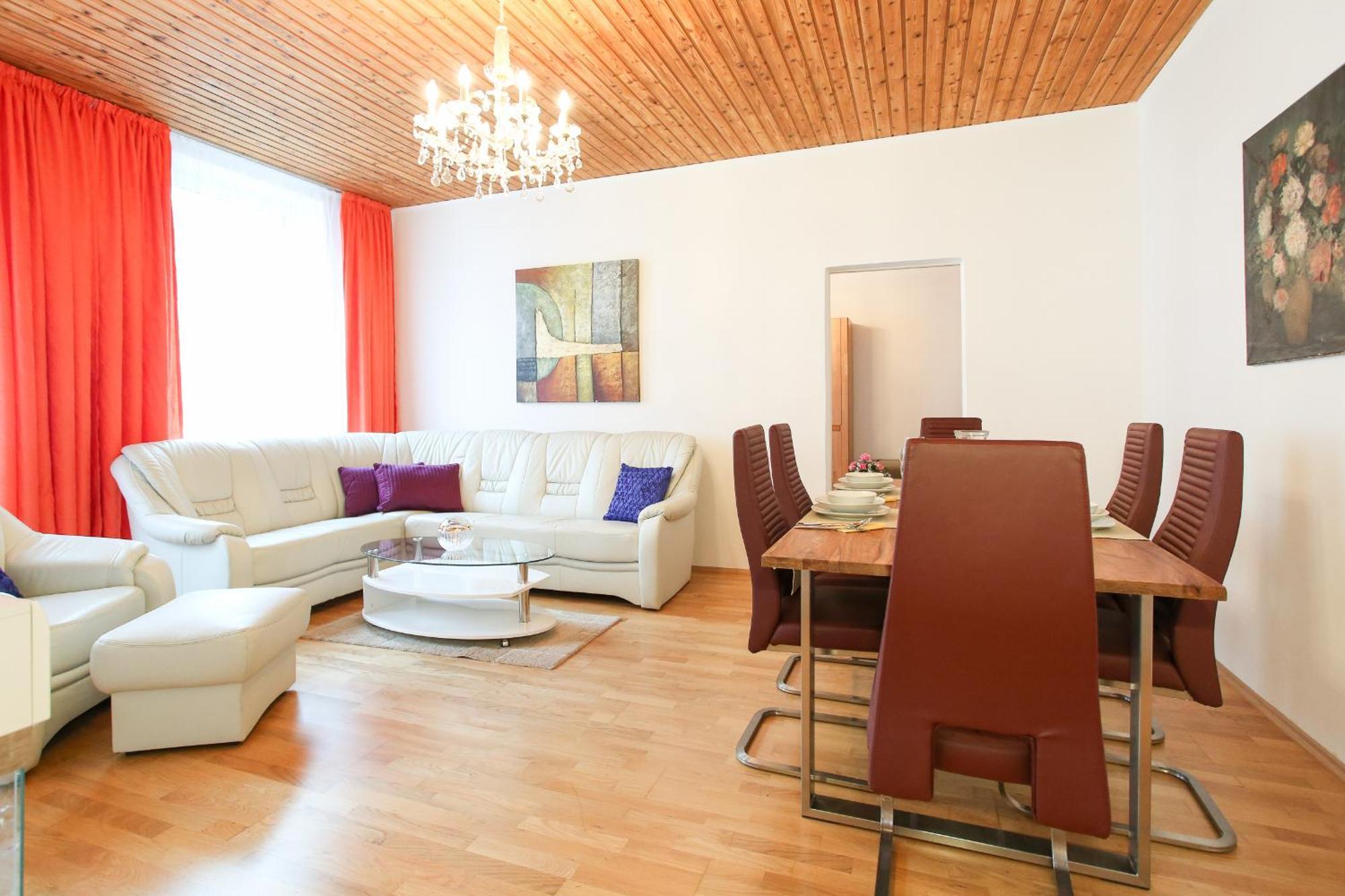 Mozart Apartment *