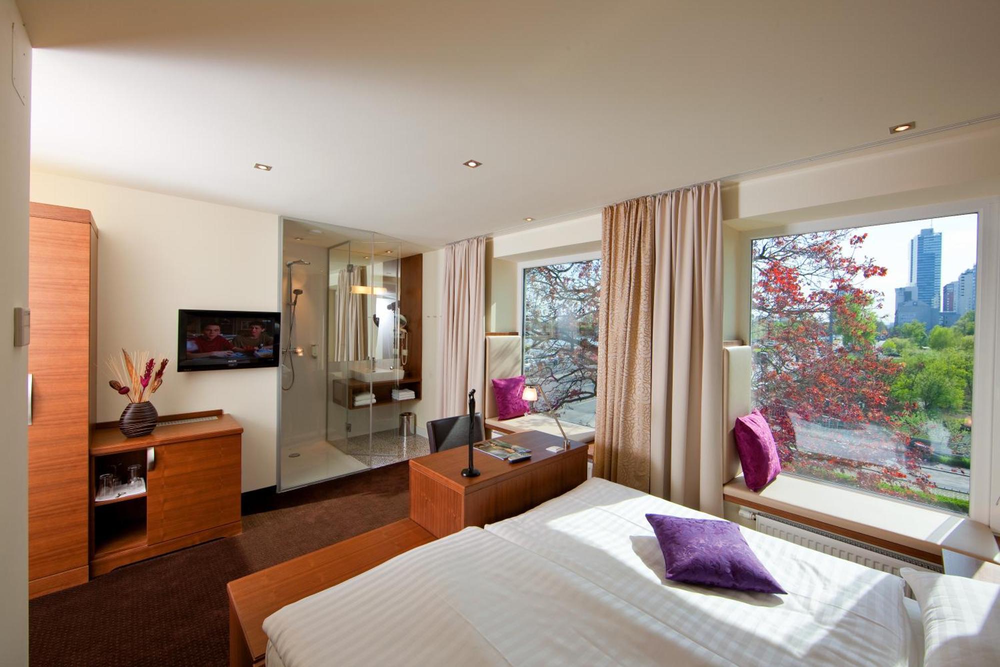 Strandhotel Alte Donau 4* Vienna