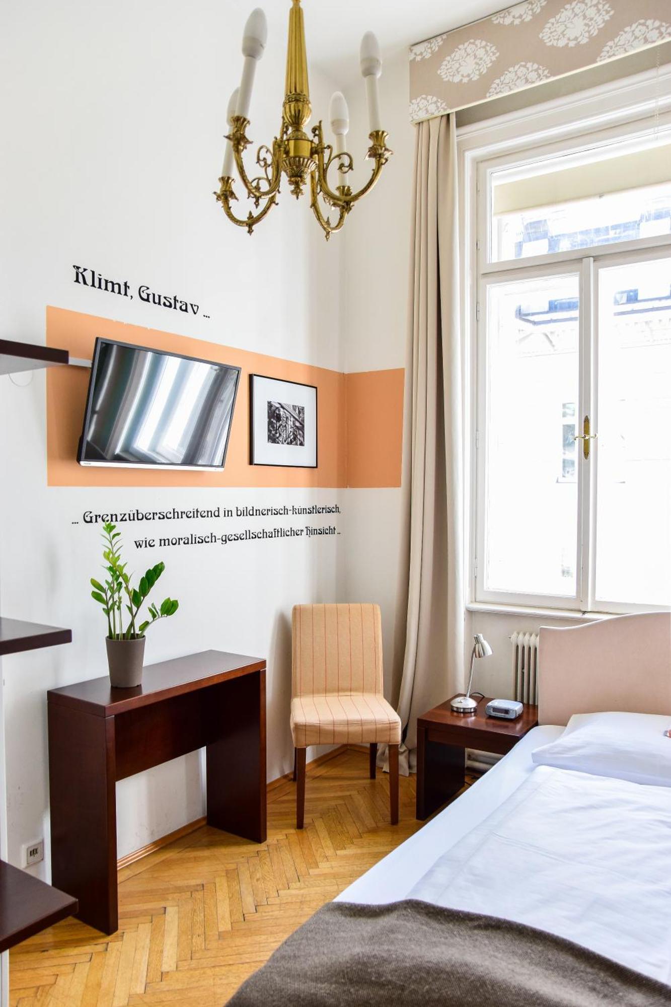 Riedl Hotel