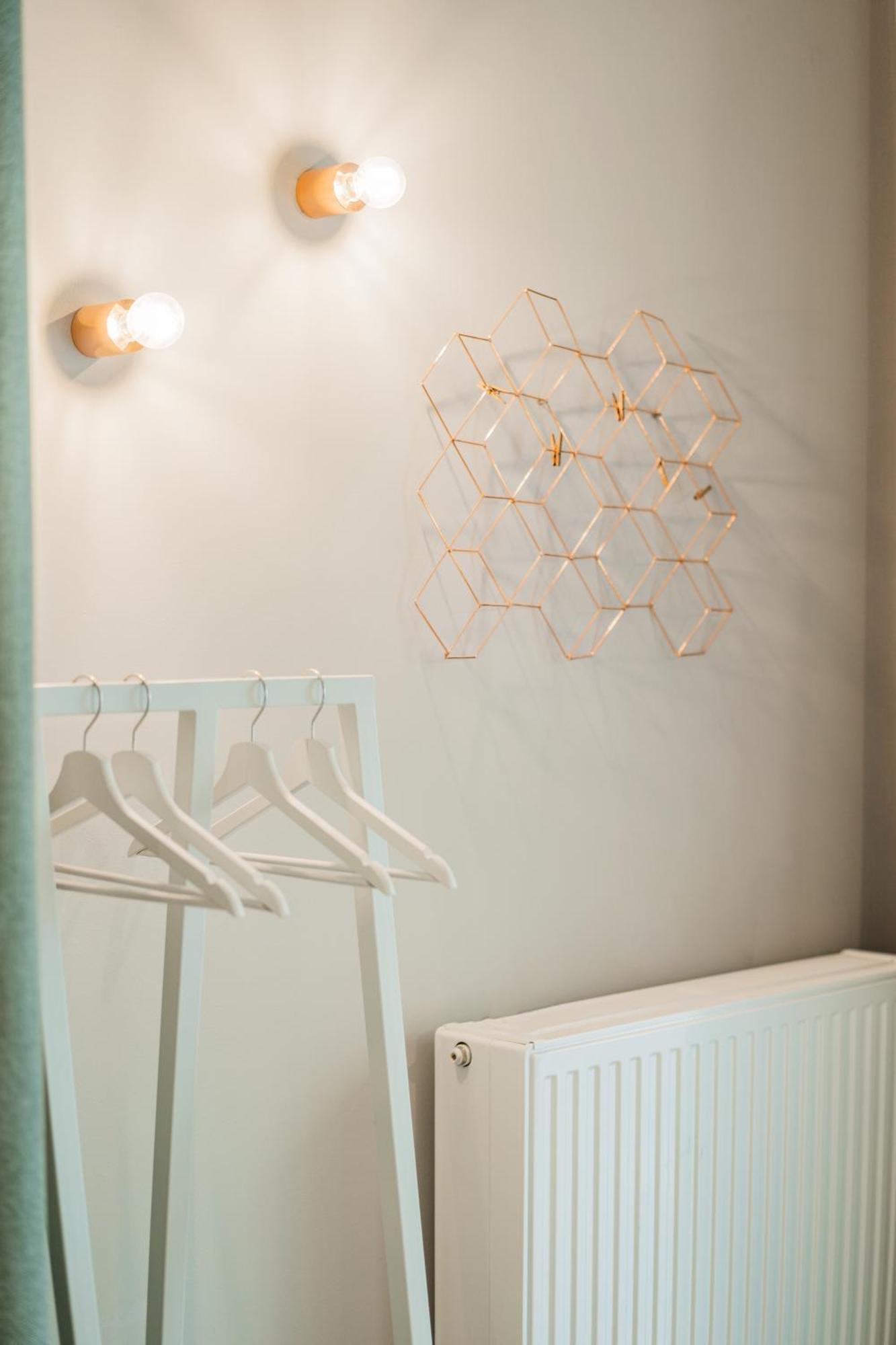 Easy Flat Living *