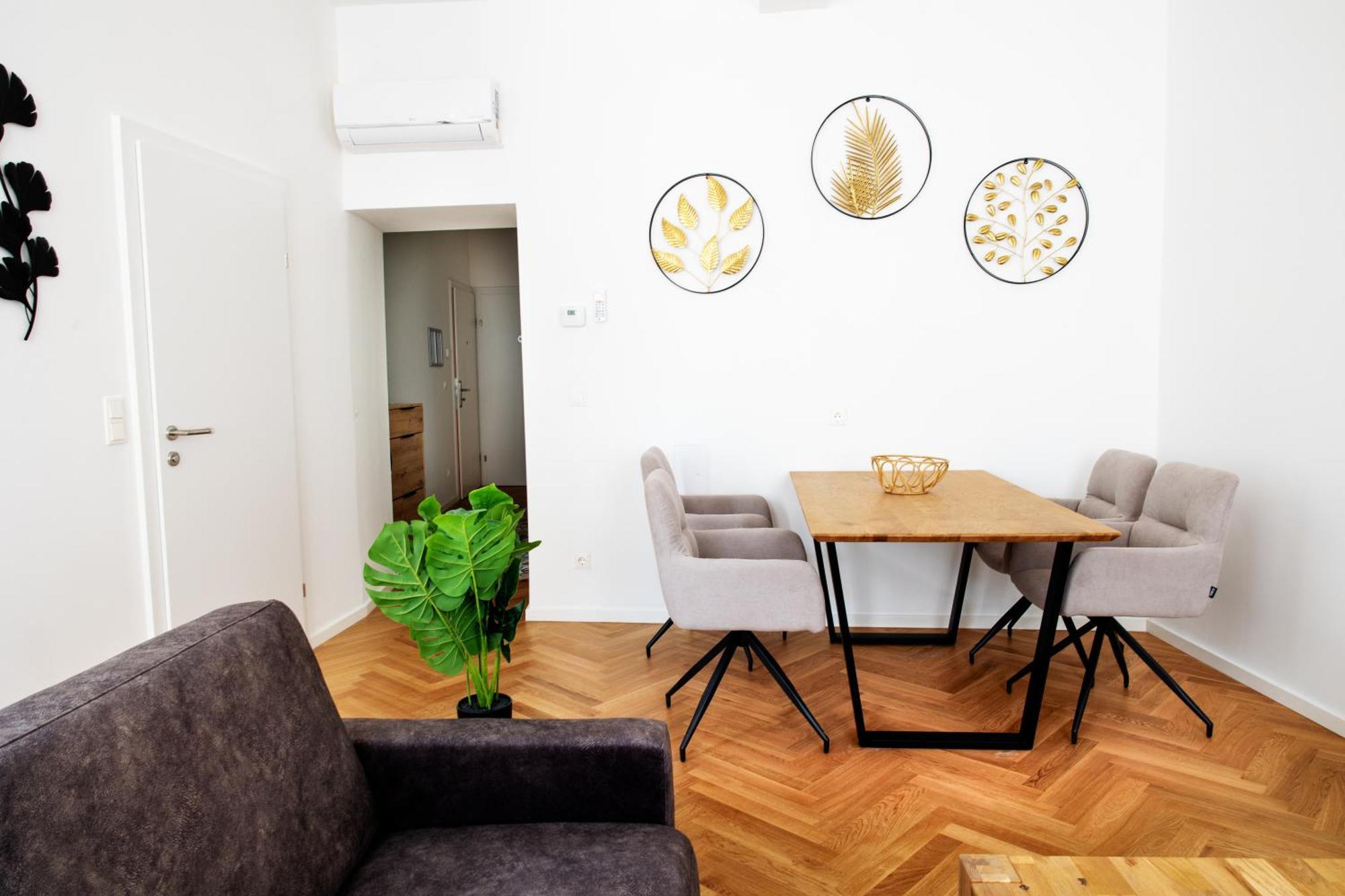 Royal Residences Apartment