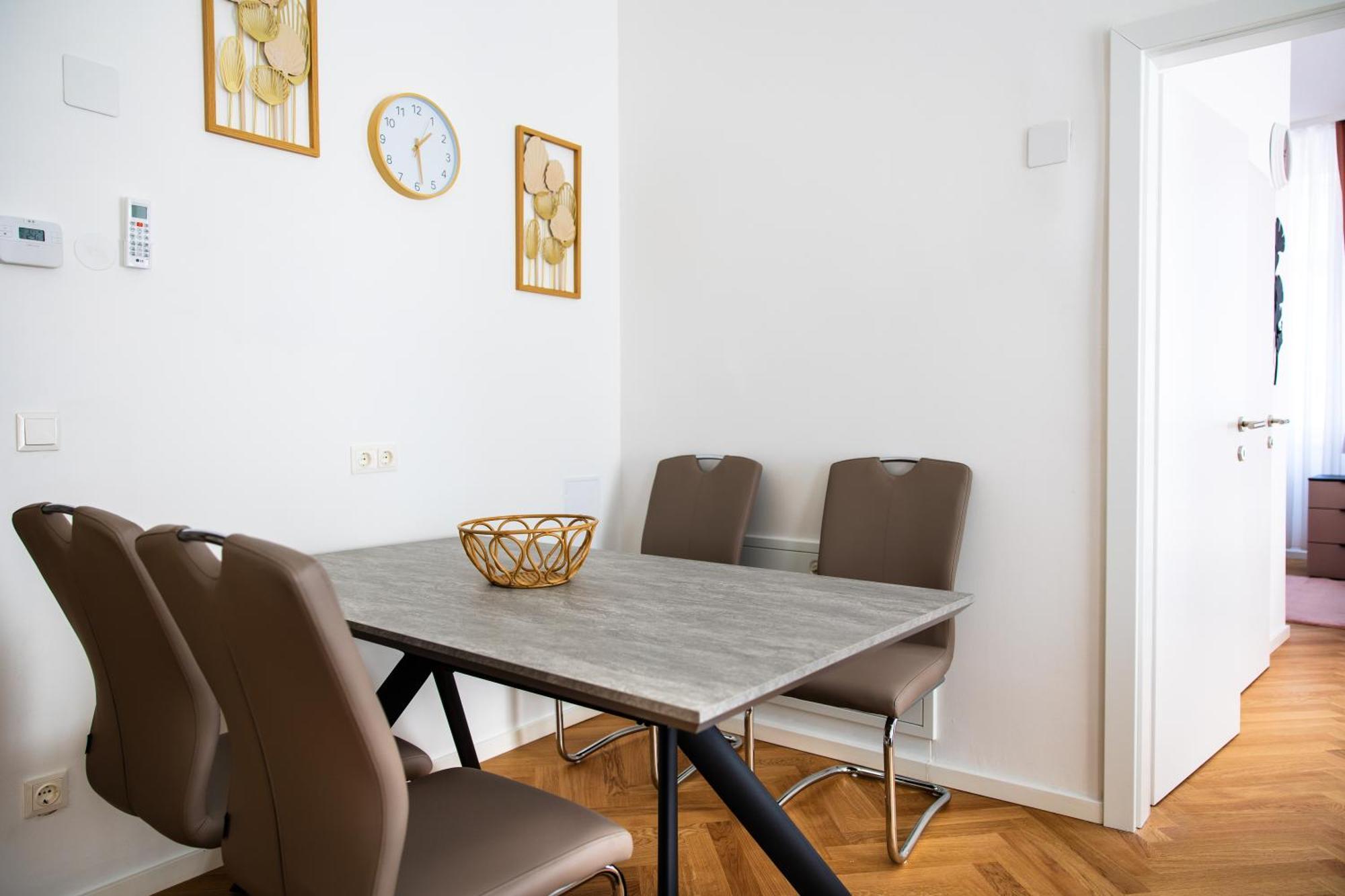 Royal Residences Apartment