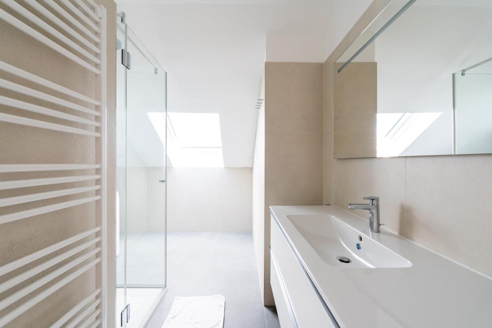 Apartment Exclusive 70 M2 With Balcony And Air Conditioning