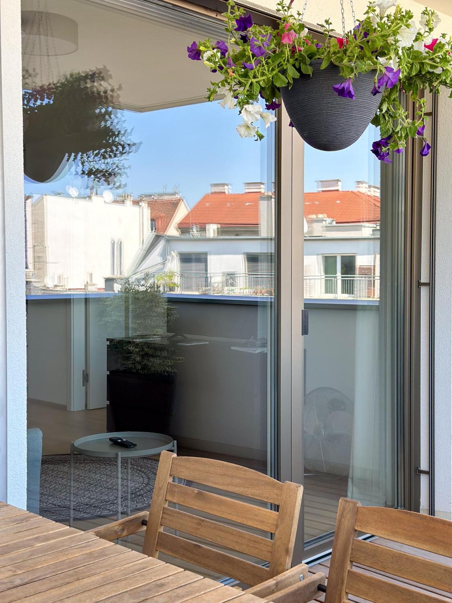 Sunny Side Up Apartment Vienna