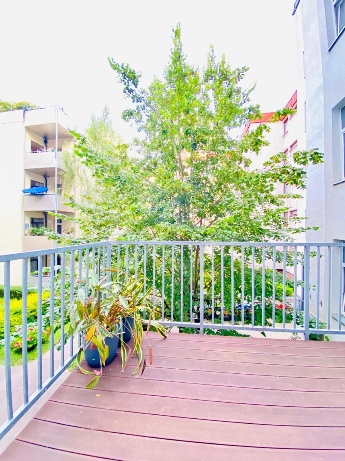 Apartment Elegant 2br With Balcony Near Millennium *
