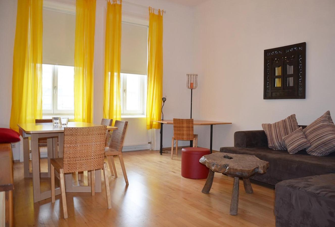 Apartment 1090 *