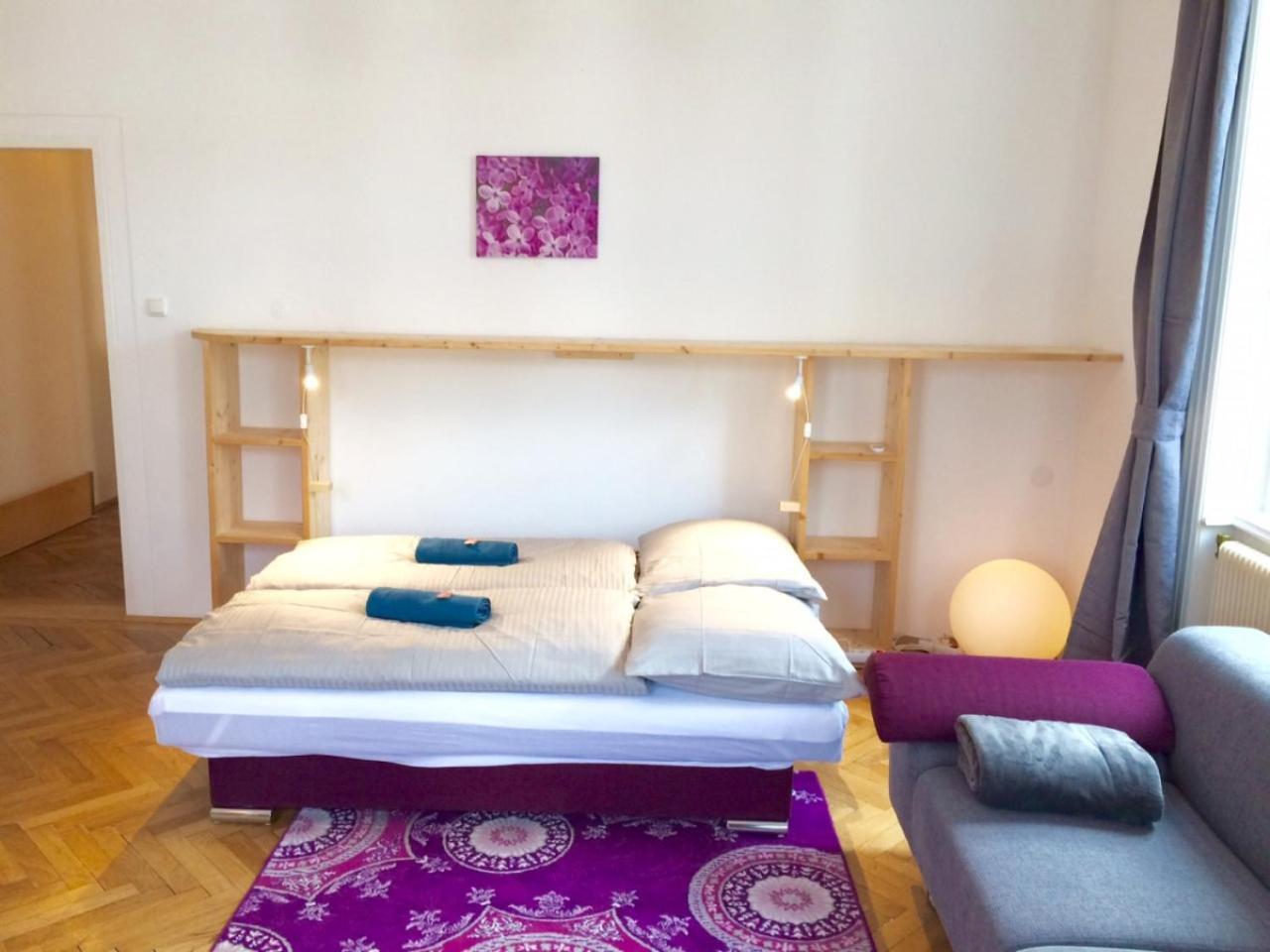 Apartment 1090 *