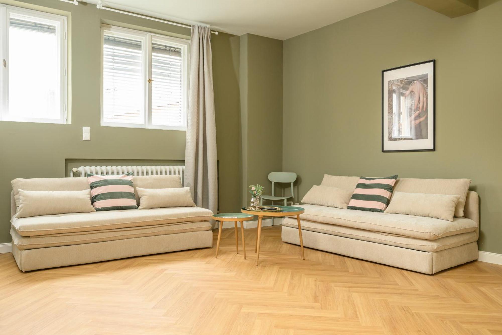 Palais Palffy Suits Apartment